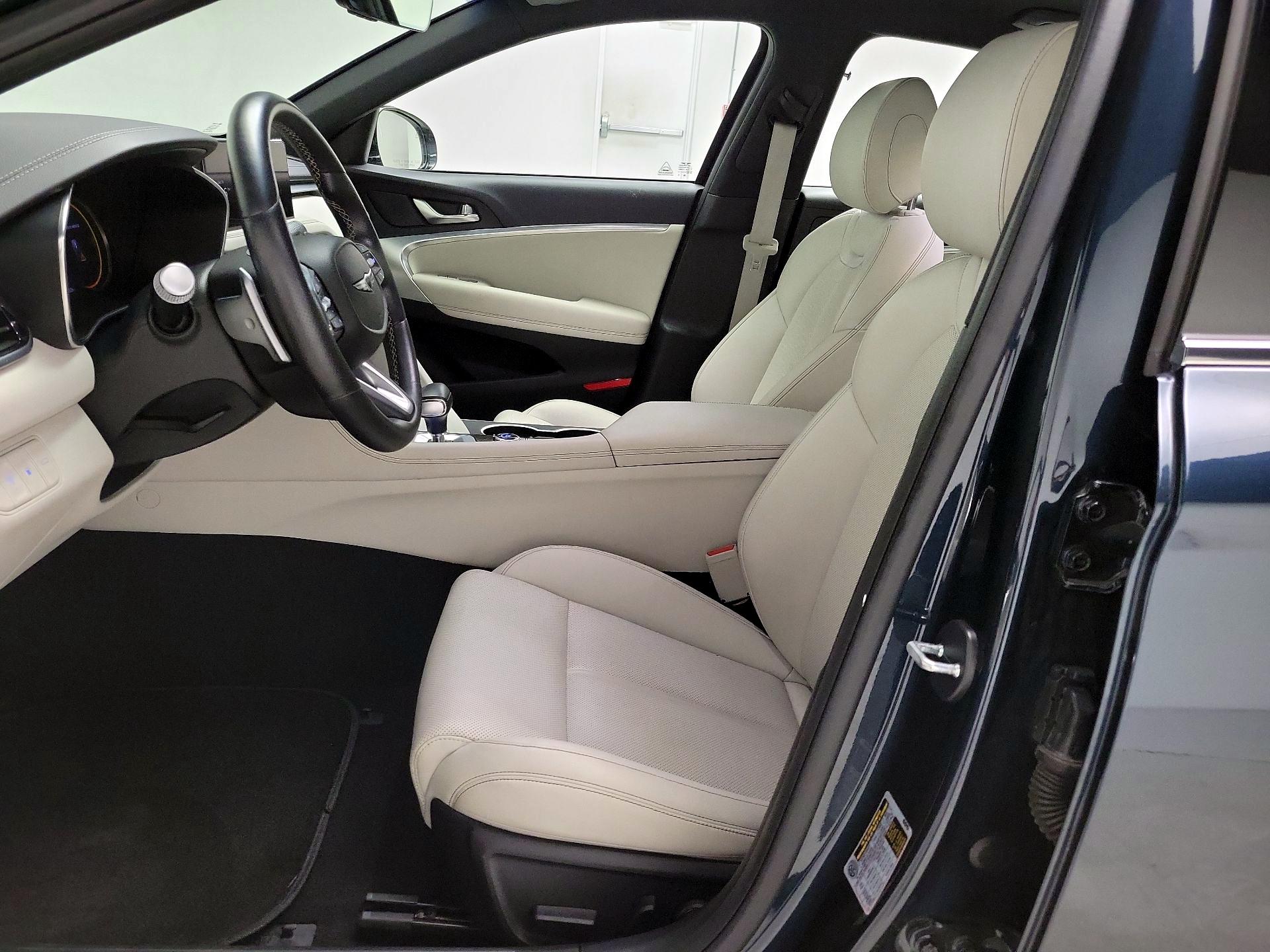 Thumbnail: 2025 Genesis G70 - 11