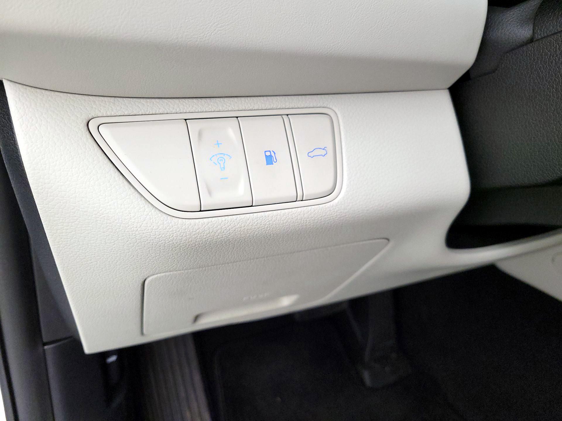 Thumbnail: 2025 Genesis G70 - 13