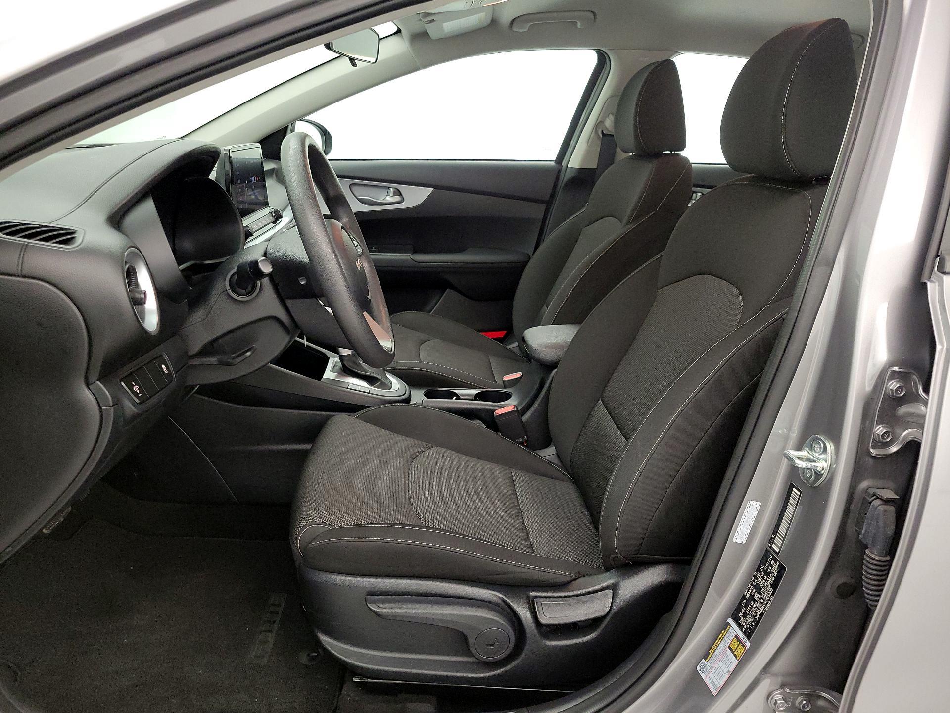 Thumbnail: 2024 Kia Forte - 11