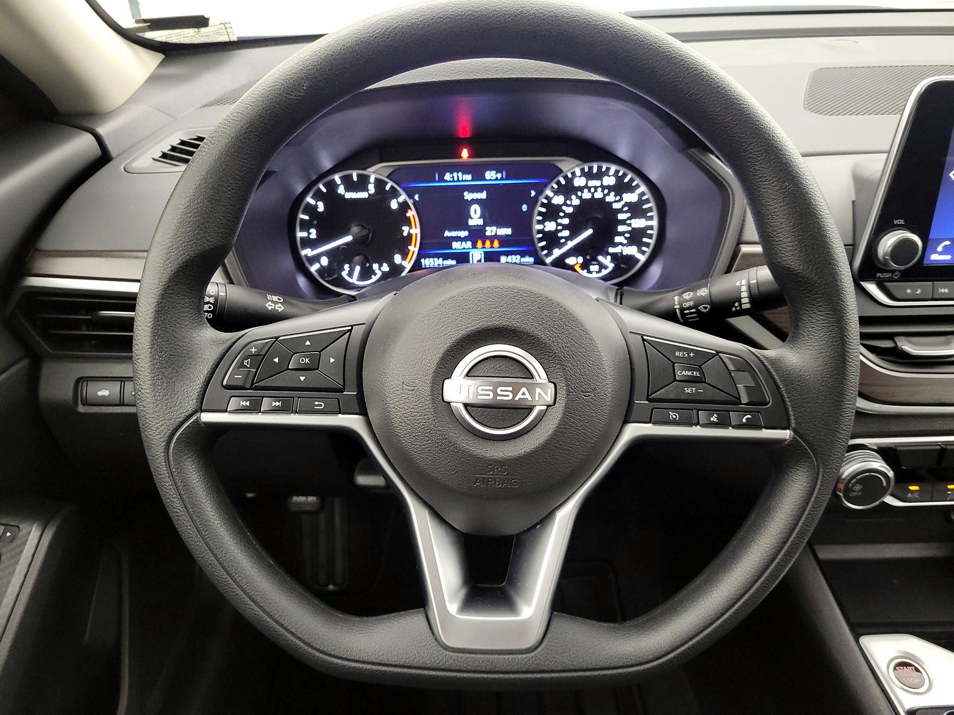 Thumbnail: 2024 Nissan Altima - 10