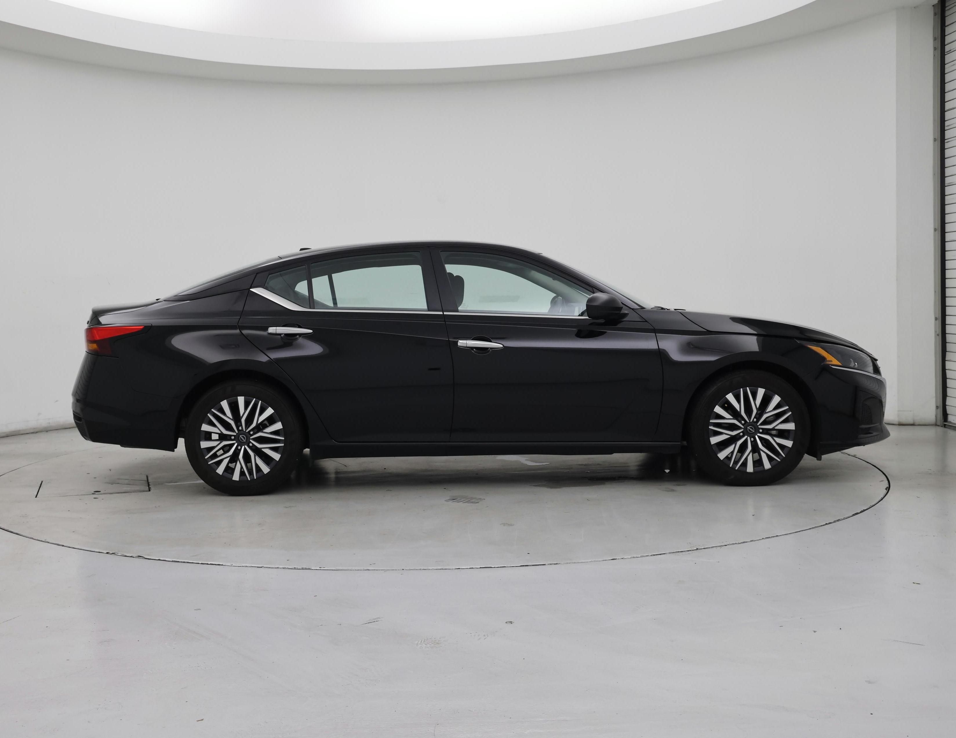 Thumbnail: 2024 Nissan Altima - 7