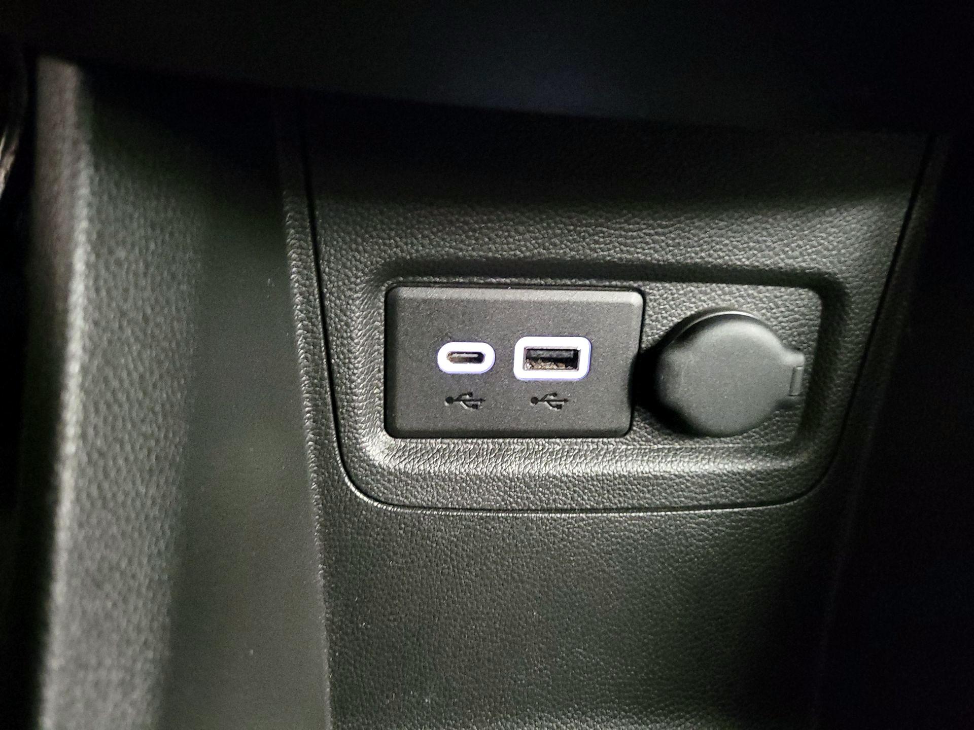 Thumbnail: 2019 Chevrolet Spark - 18