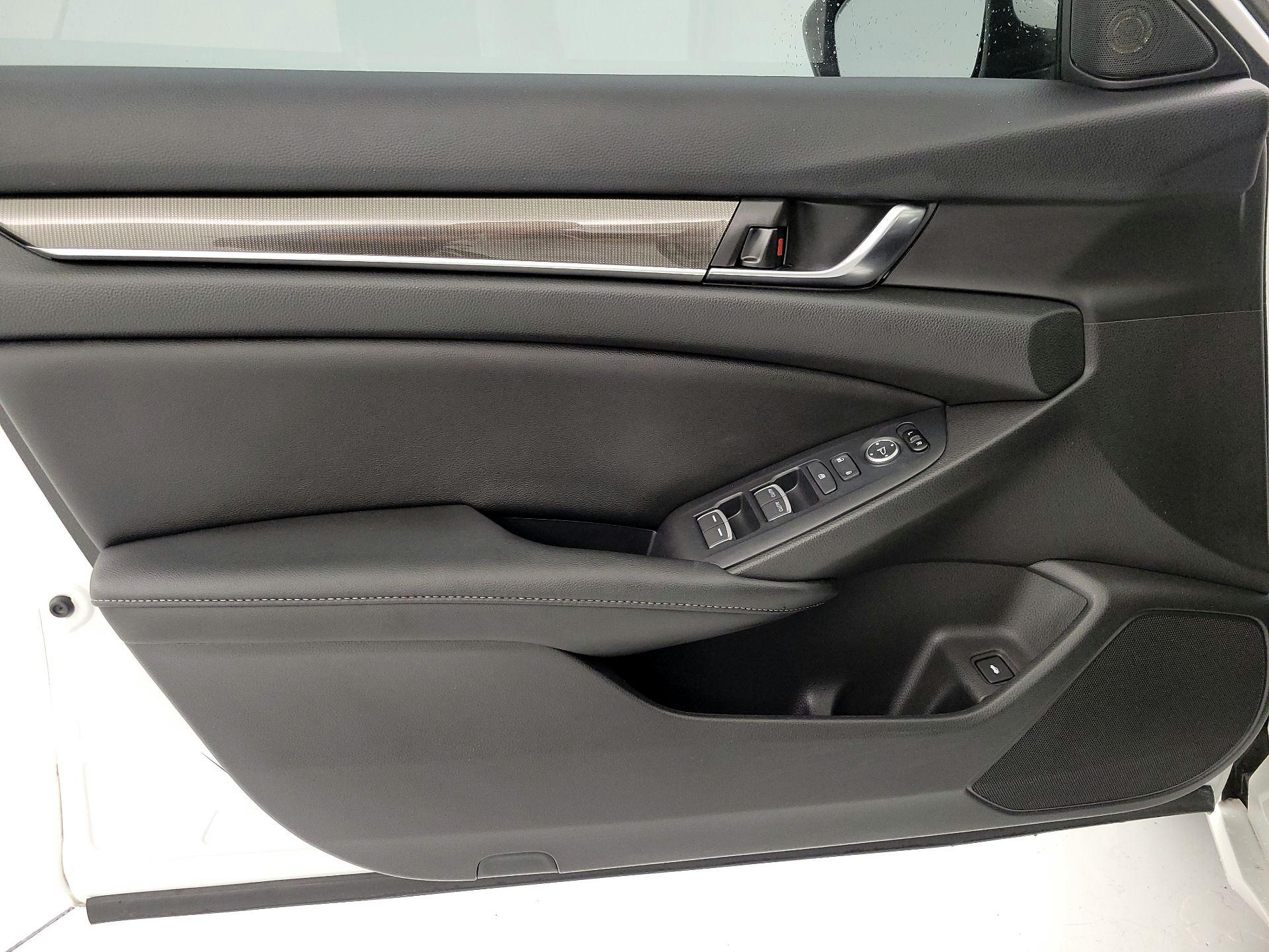 Thumbnail: 2020 Honda Accord - 12