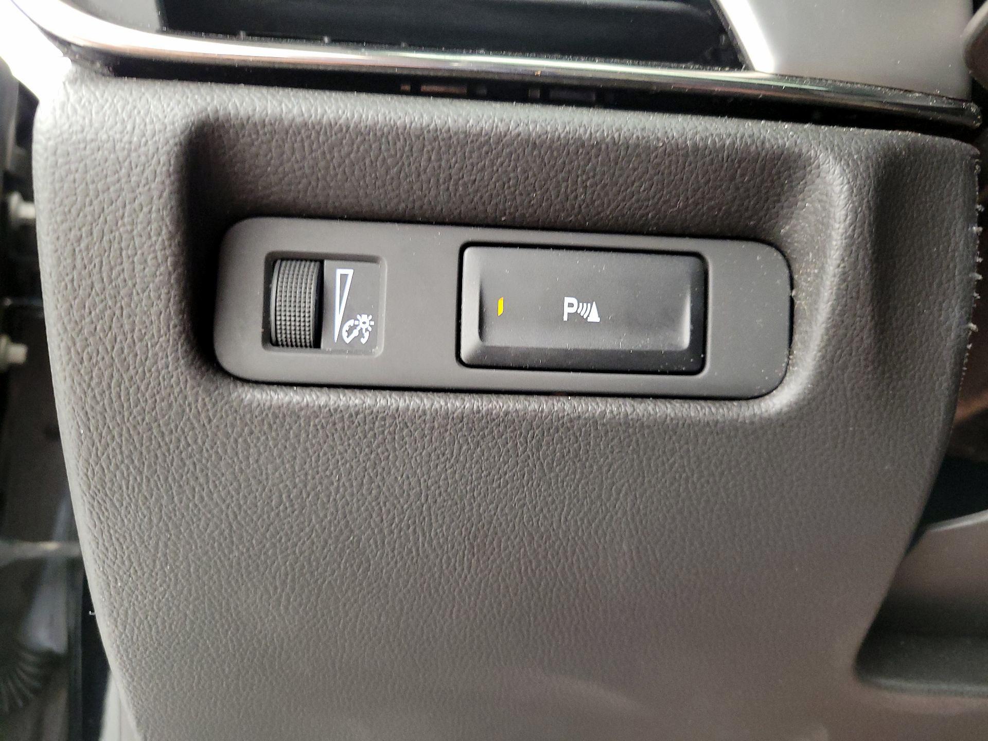 Thumbnail: 2017 Cadillac ATS - 13