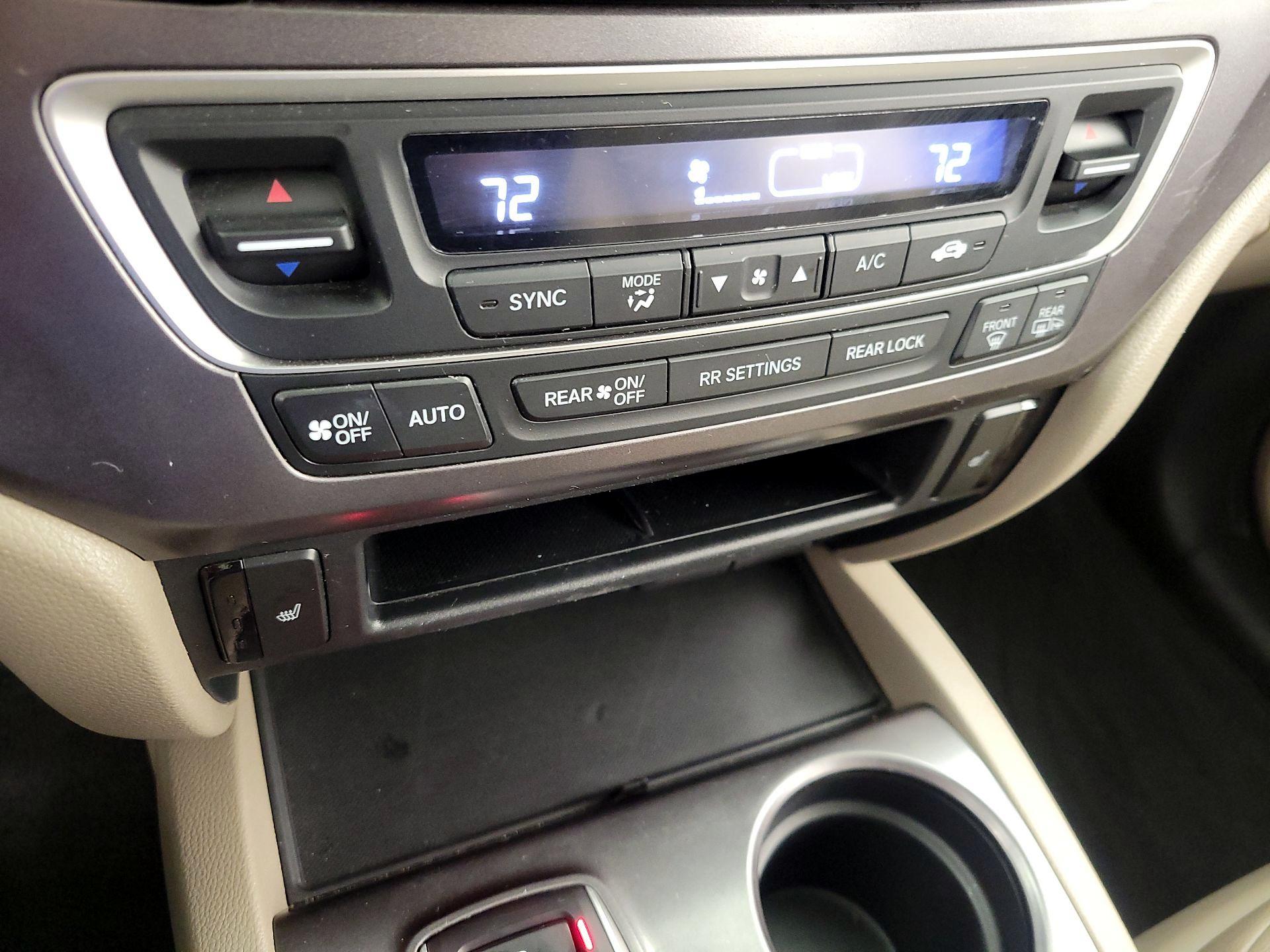 Thumbnail: 2021 Honda Pilot - 16