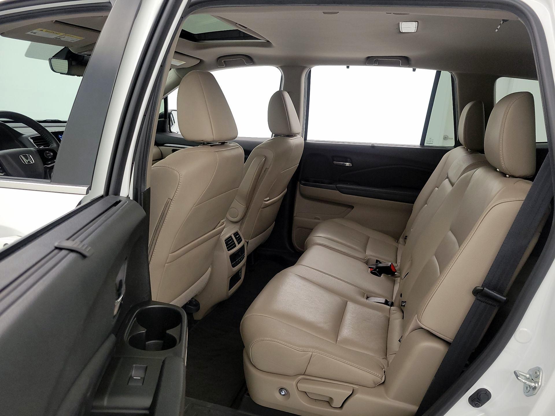 Thumbnail: 2021 Honda Pilot - 20