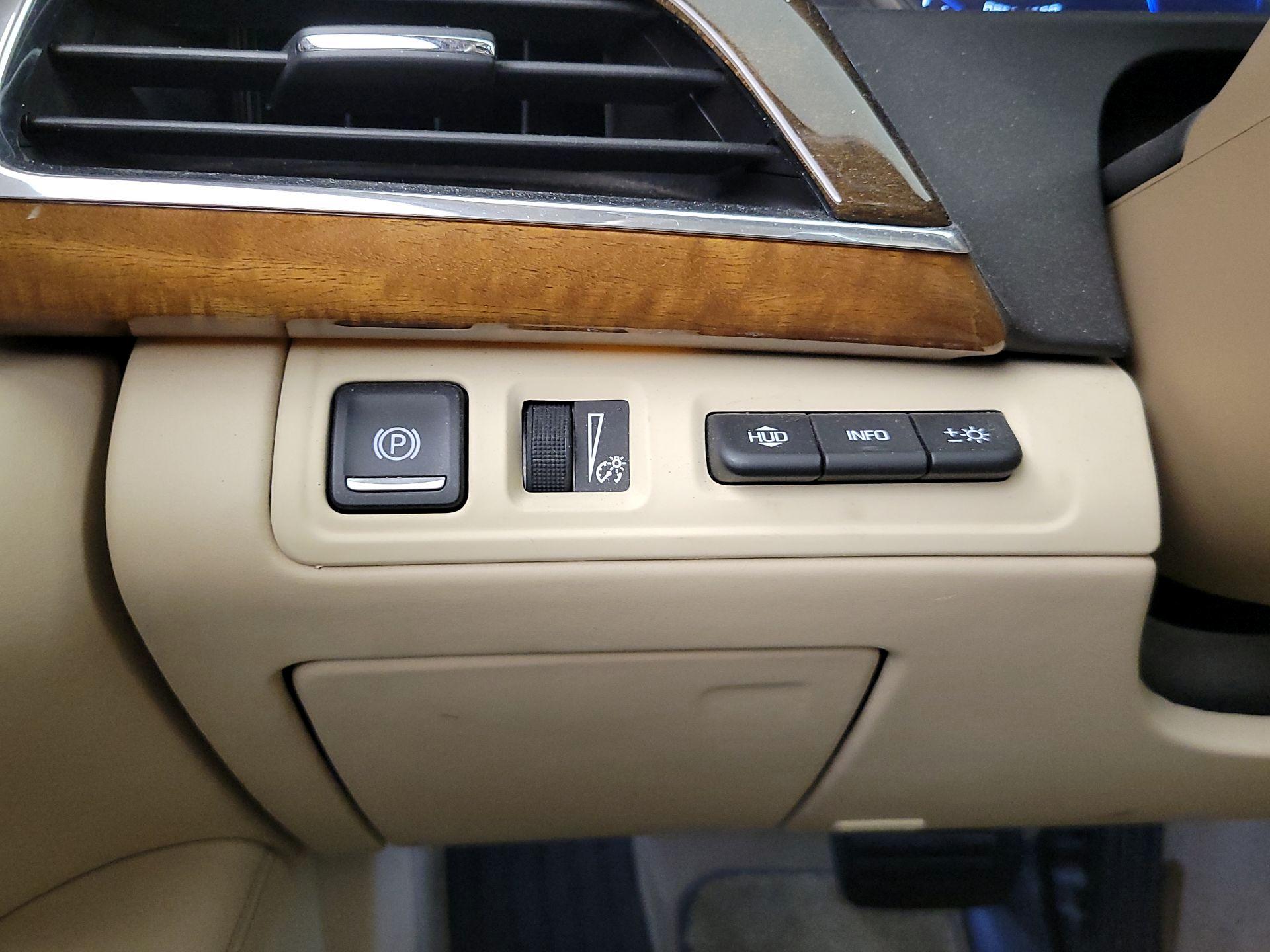 Thumbnail: 2018 Cadillac CT6 - 13