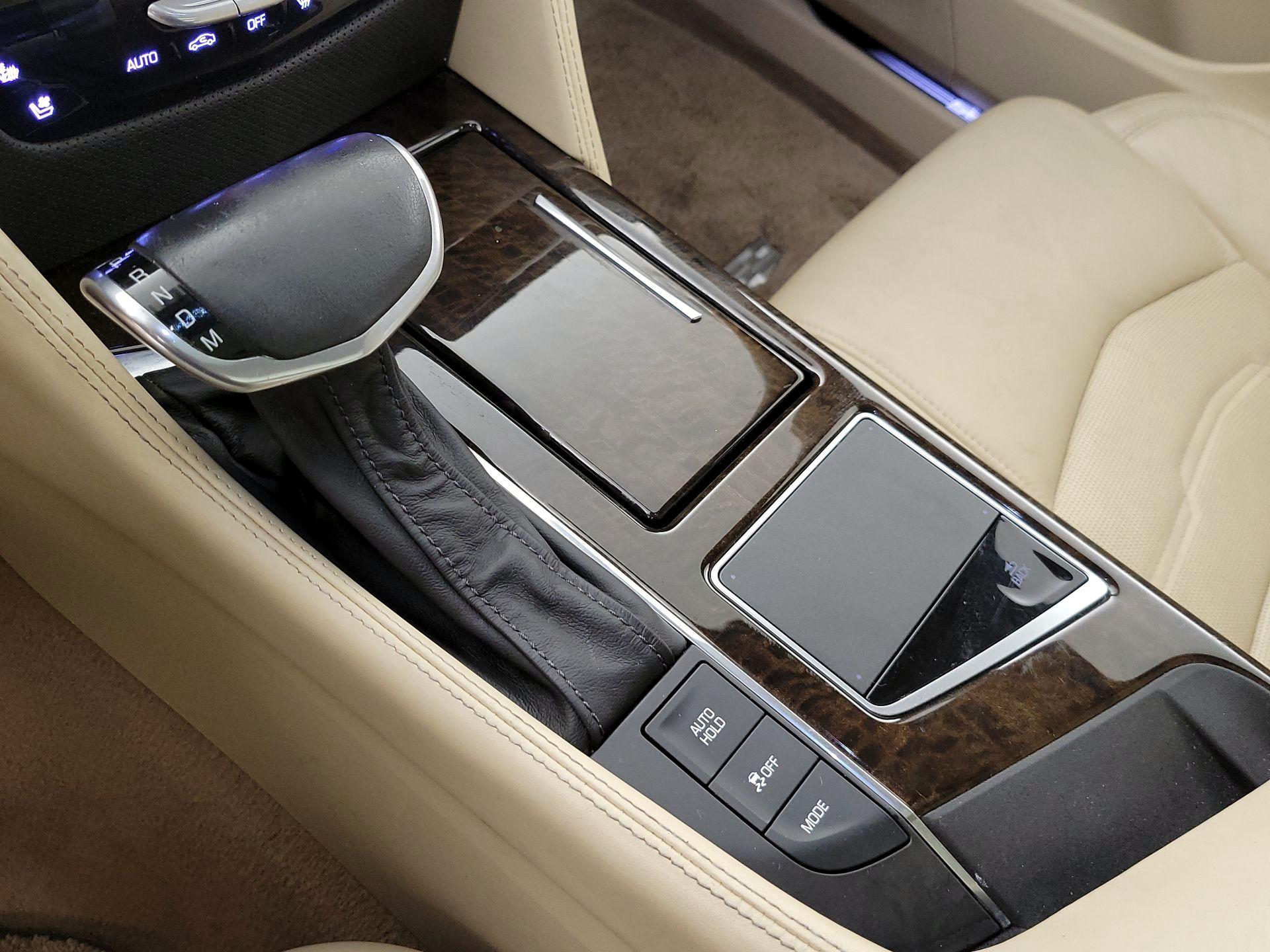 Thumbnail: 2018 Cadillac CT6 - 18