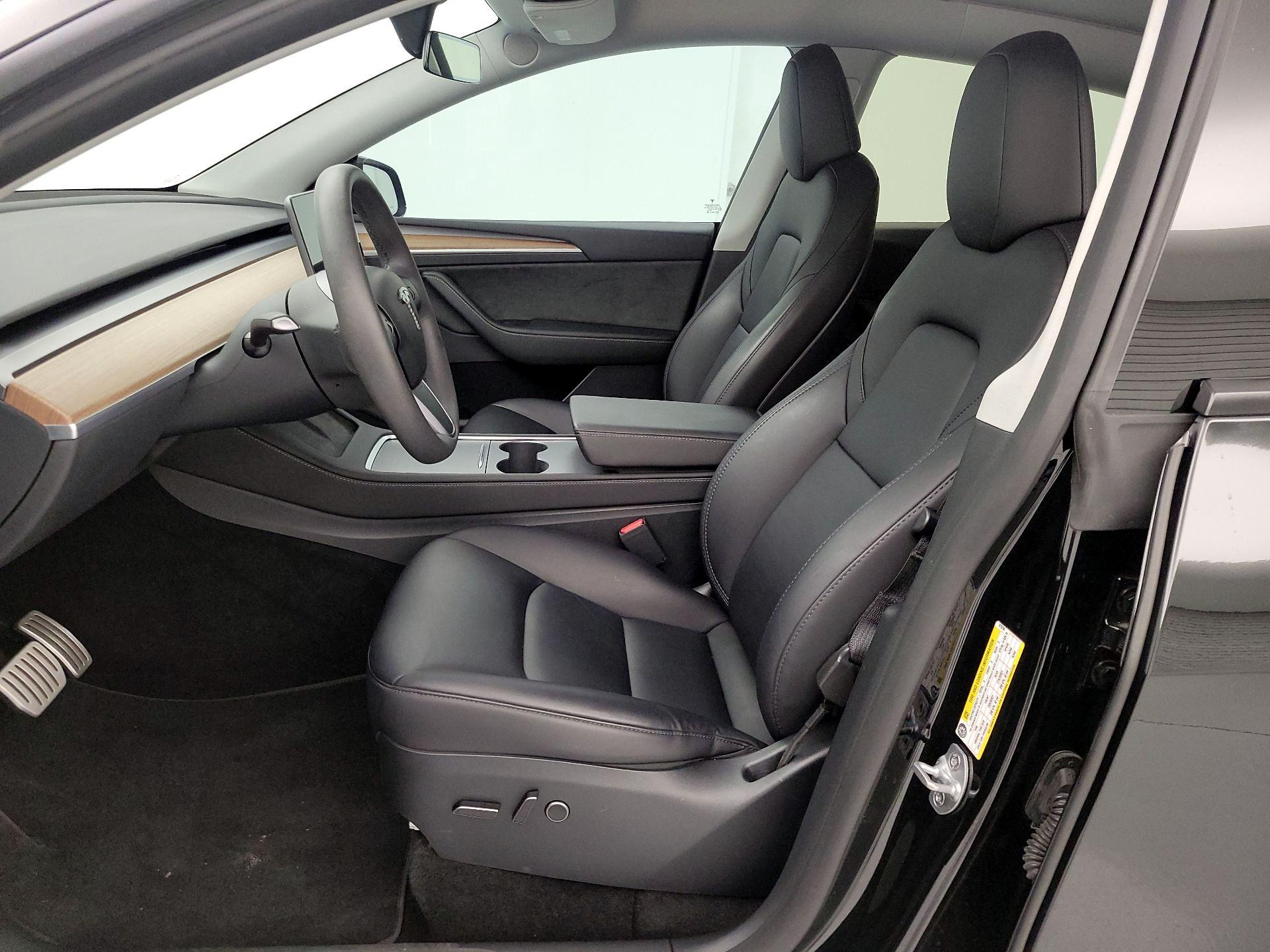 Thumbnail: 2023 Tesla Model Y - 11