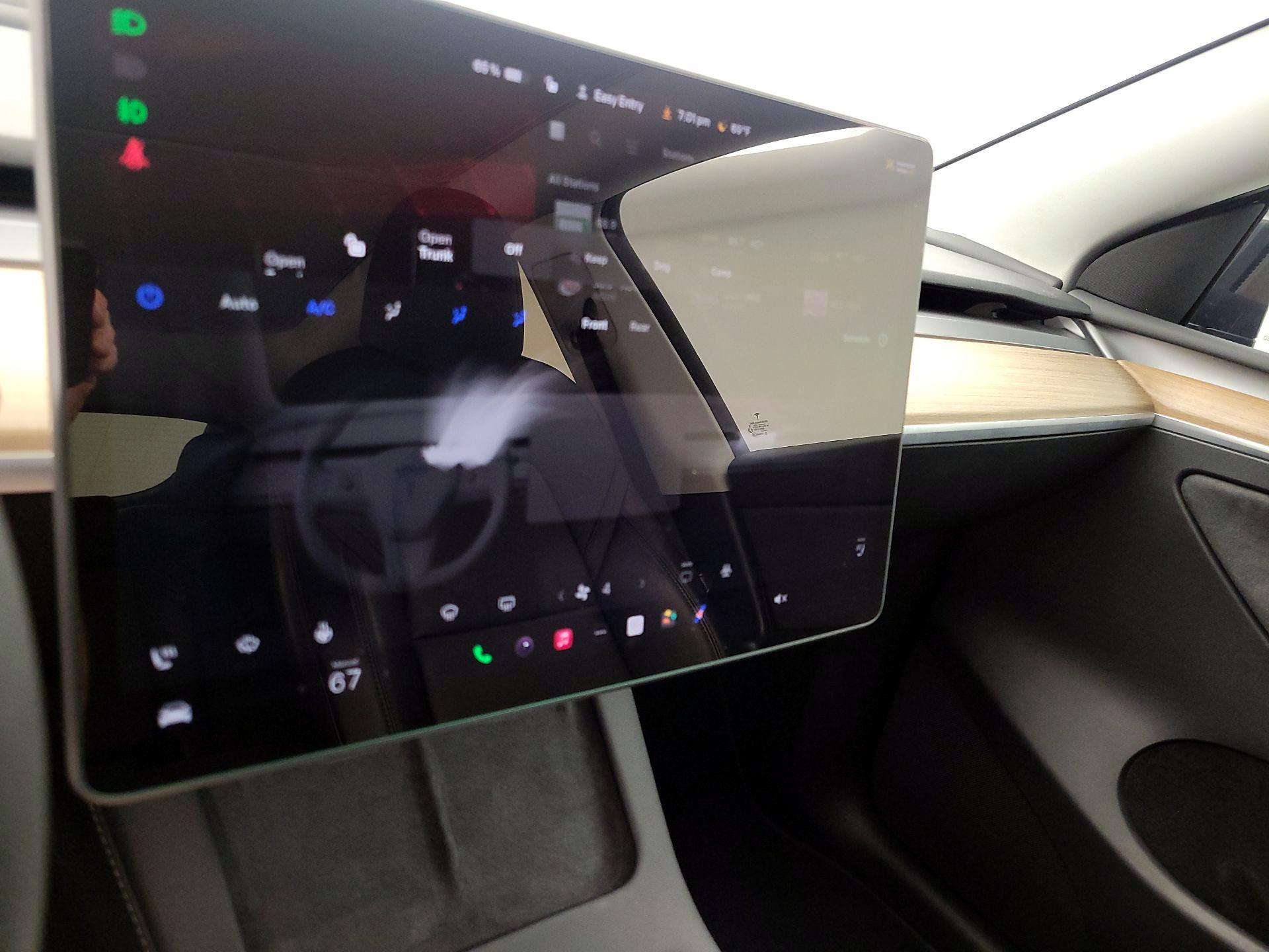 Thumbnail: 2023 Tesla Model Y - 16