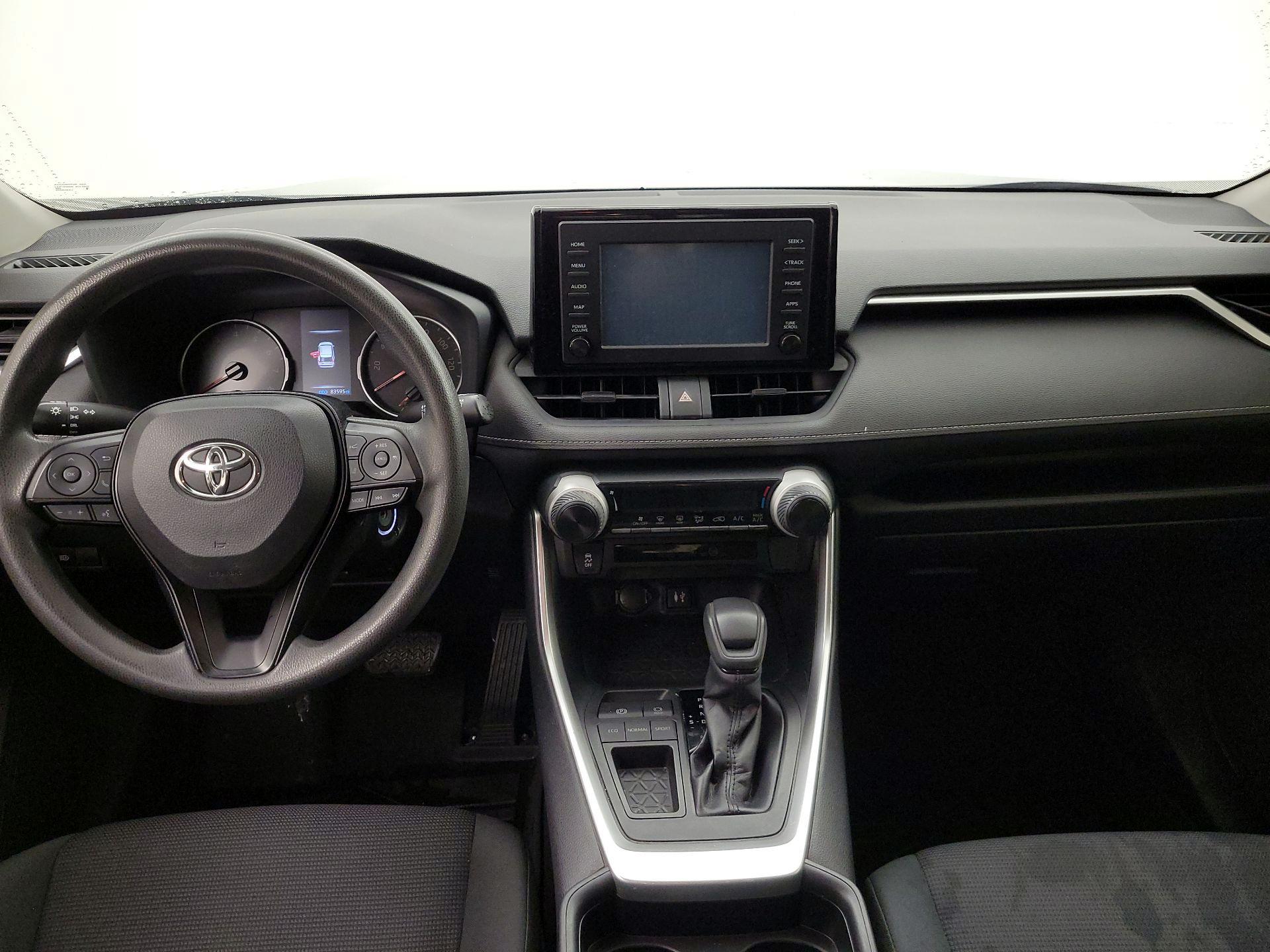 Thumbnail: 2019 Toyota RAV4 - 9