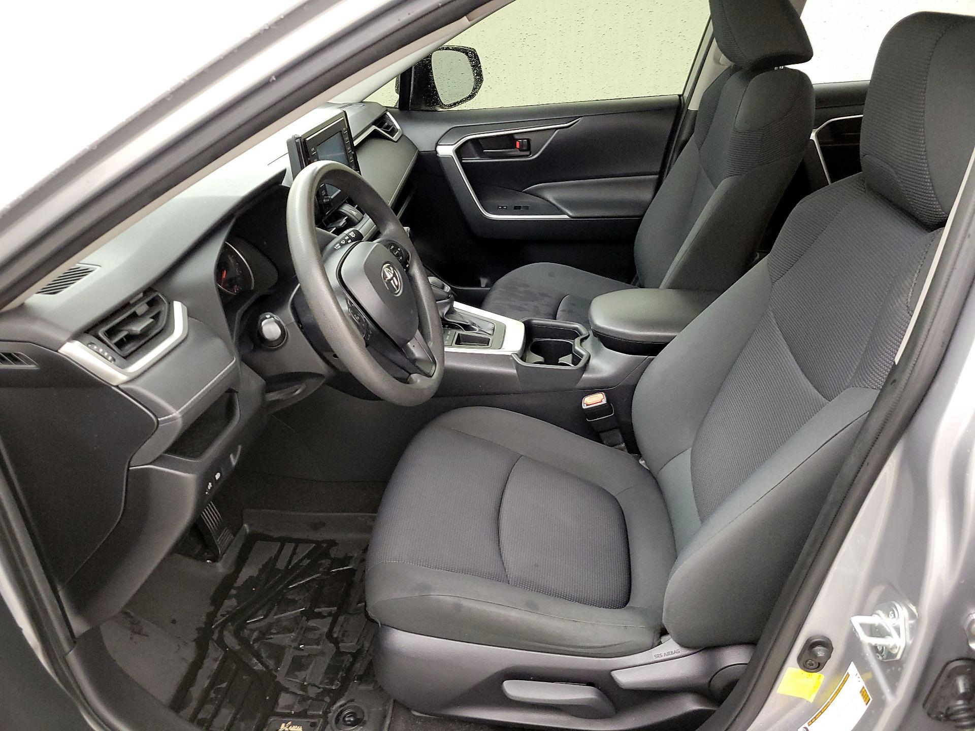 Thumbnail: 2019 Toyota RAV4 - 11