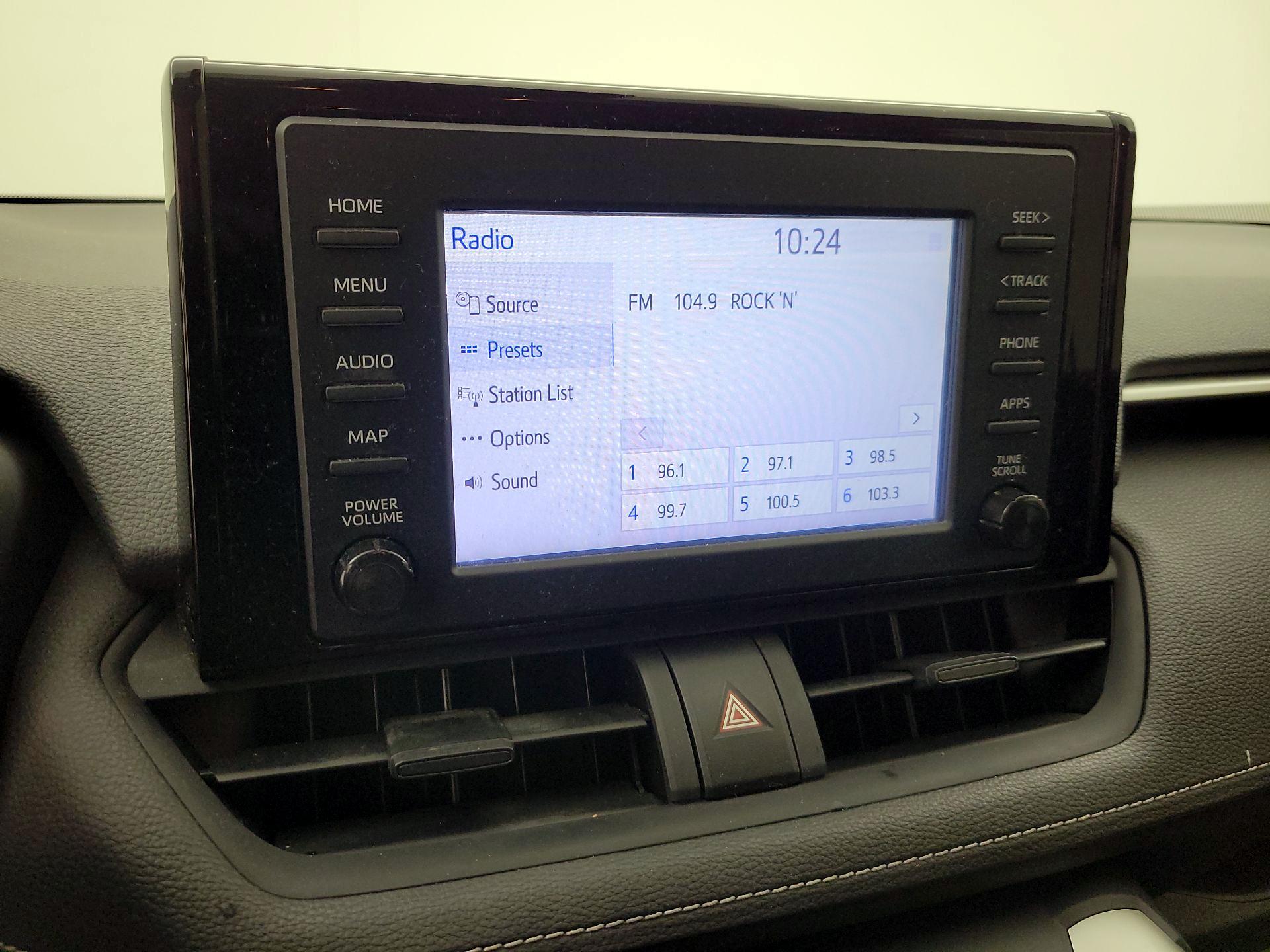 Thumbnail: 2019 Toyota RAV4 - 16