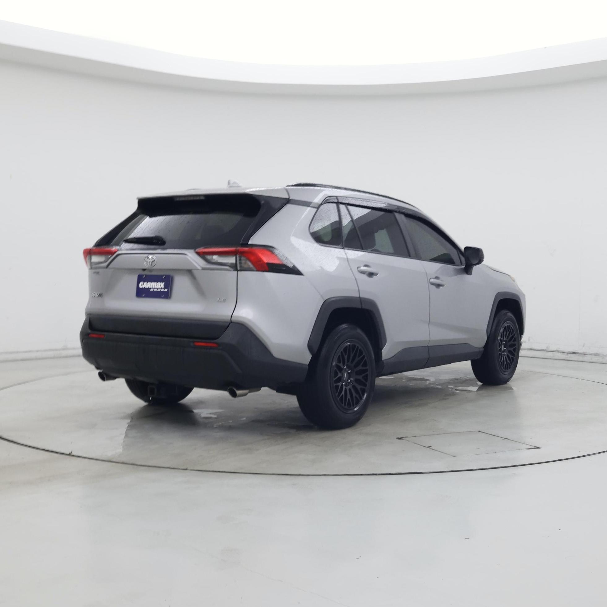 Thumbnail: 2019 Toyota RAV4 - 8