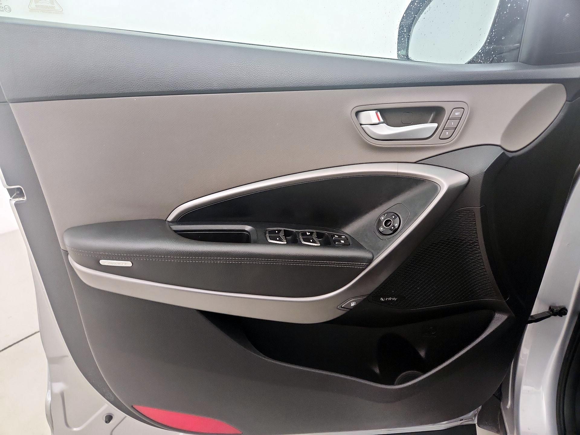 Thumbnail: 2014 Hyundai Santa Fe - 12