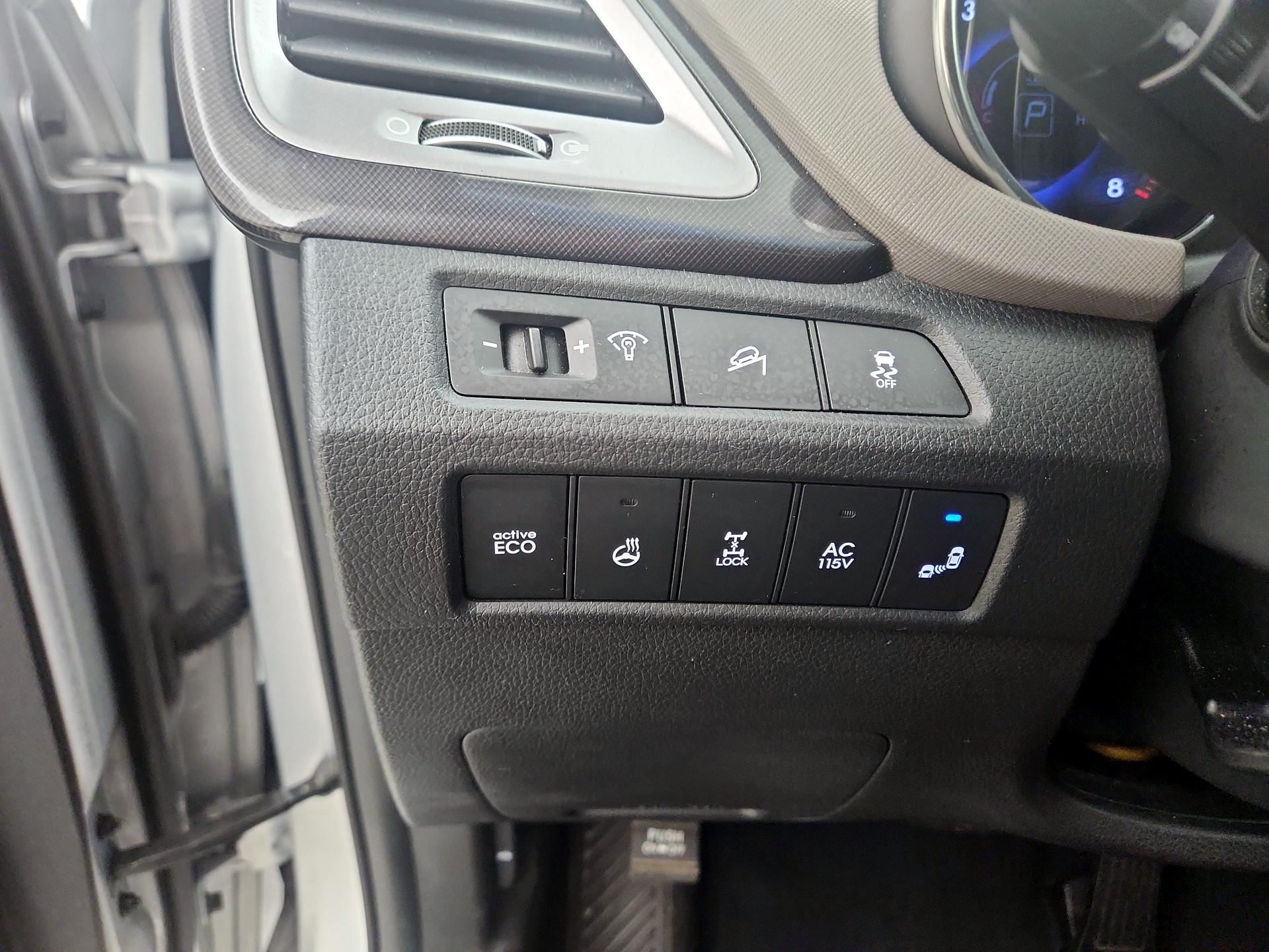 Thumbnail: 2014 Hyundai Santa Fe - 13