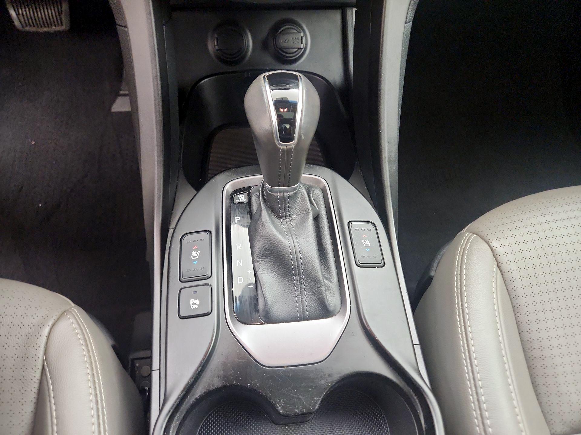 Thumbnail: 2014 Hyundai Santa Fe - 18