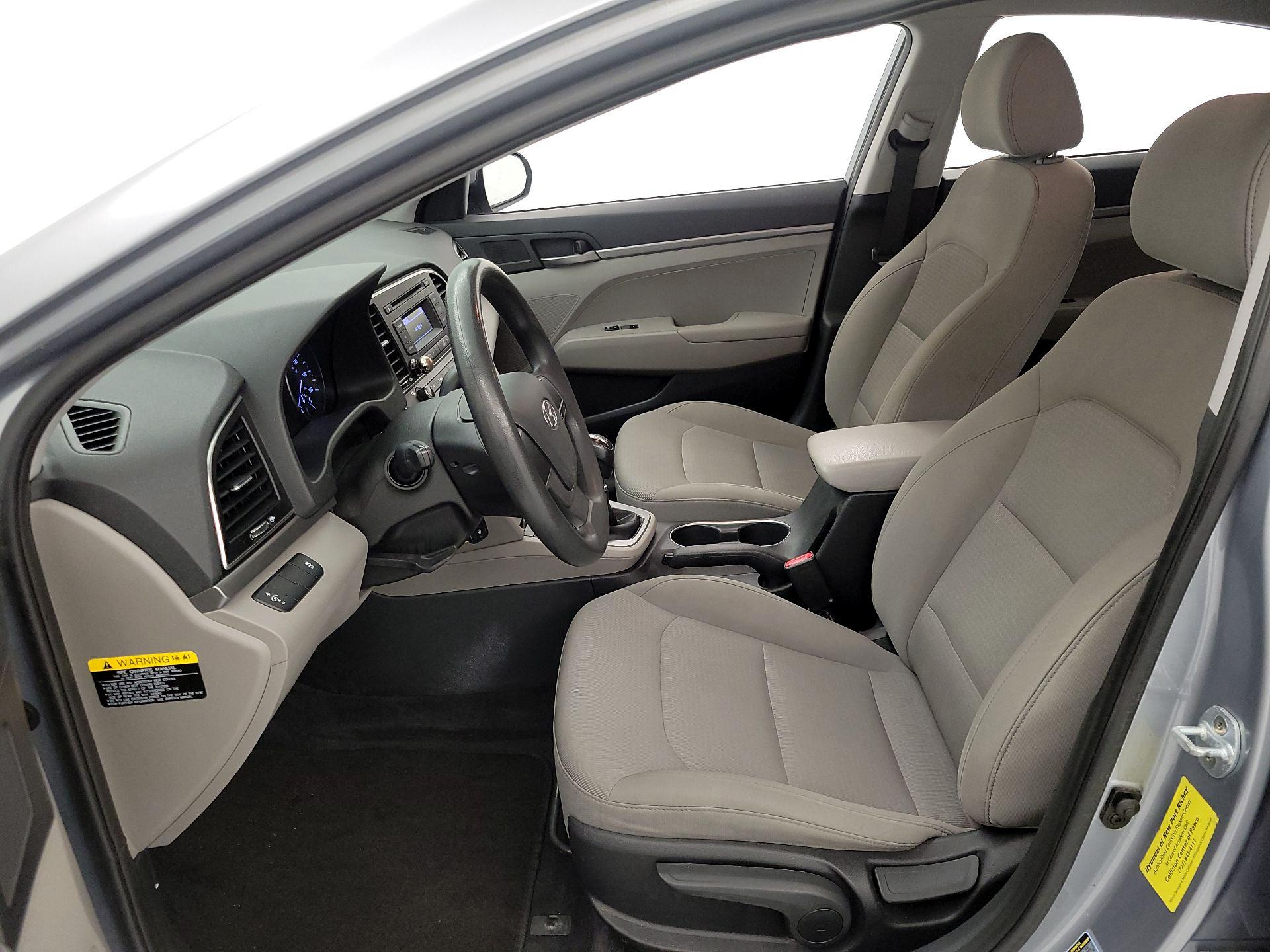 Thumbnail: 2017 Hyundai Elantra - 11