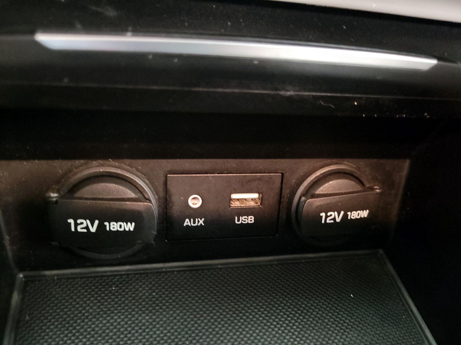 Thumbnail: 2017 Hyundai Elantra - 17