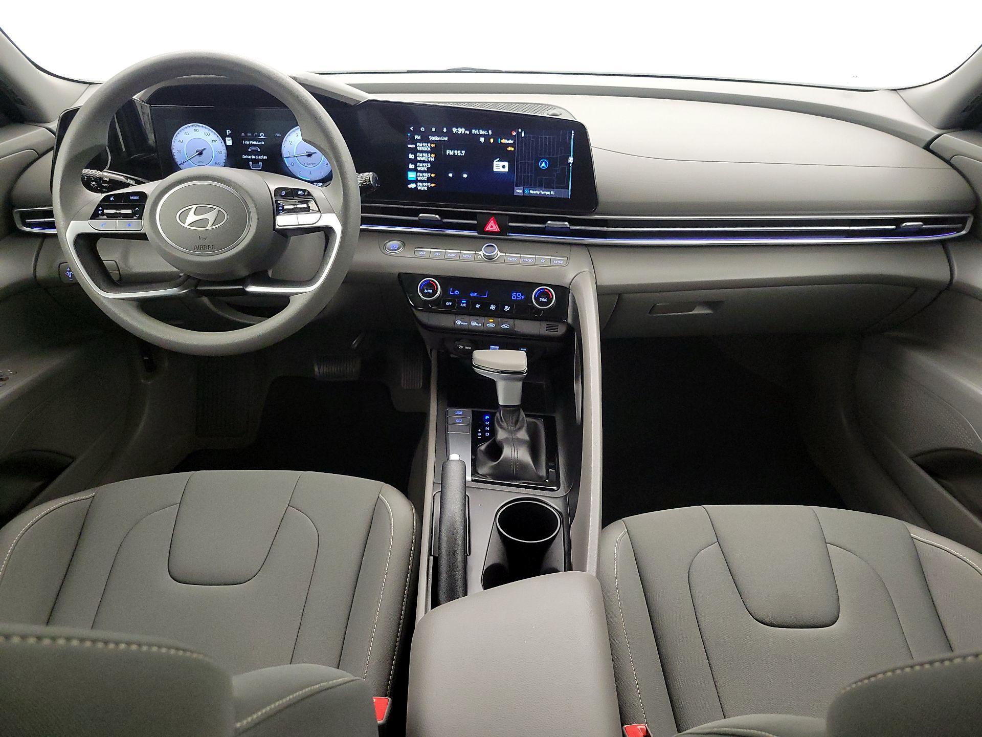 Thumbnail: 2024 Hyundai Elantra - 9