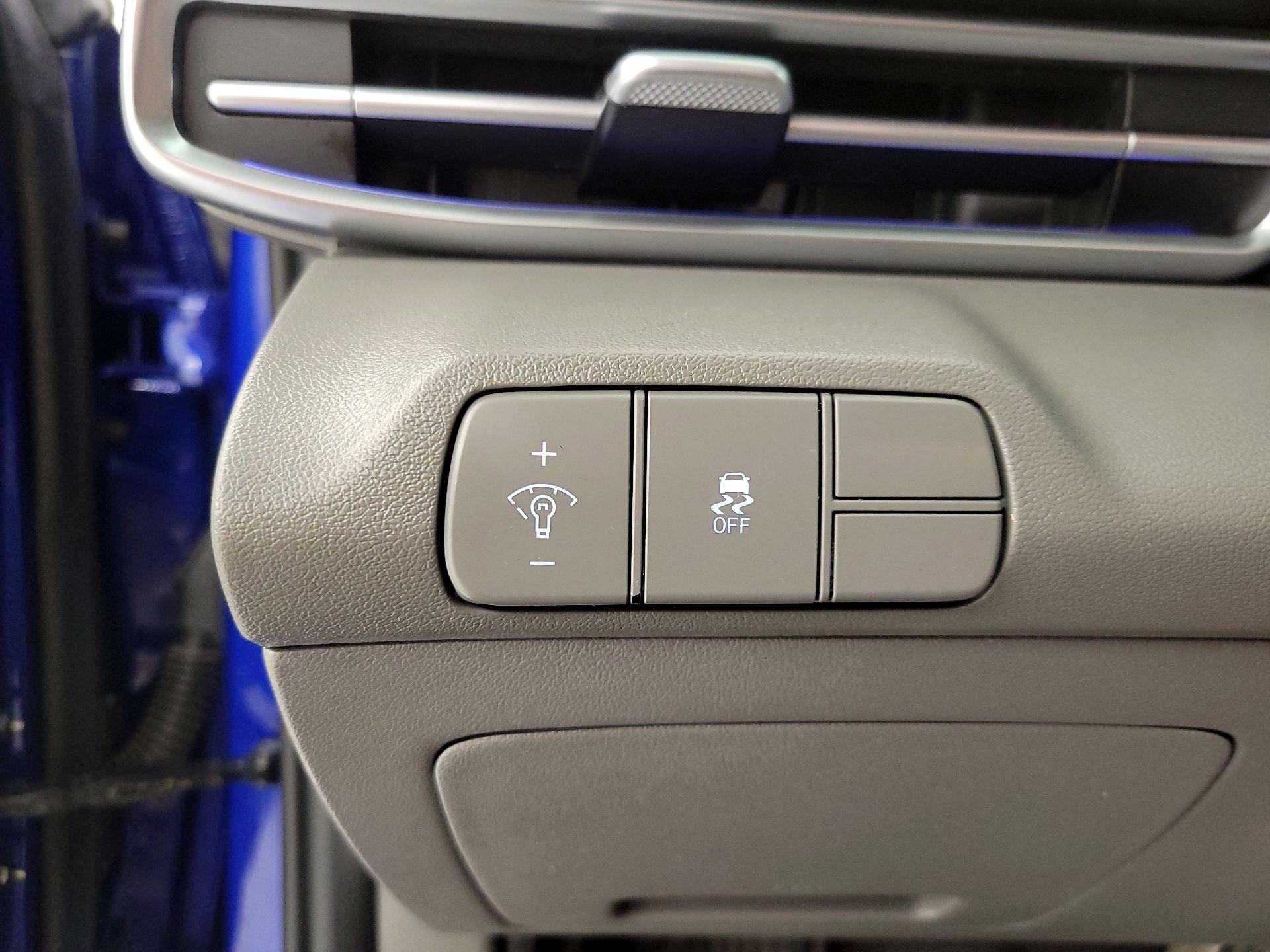 Thumbnail: 2024 Hyundai Elantra - 13