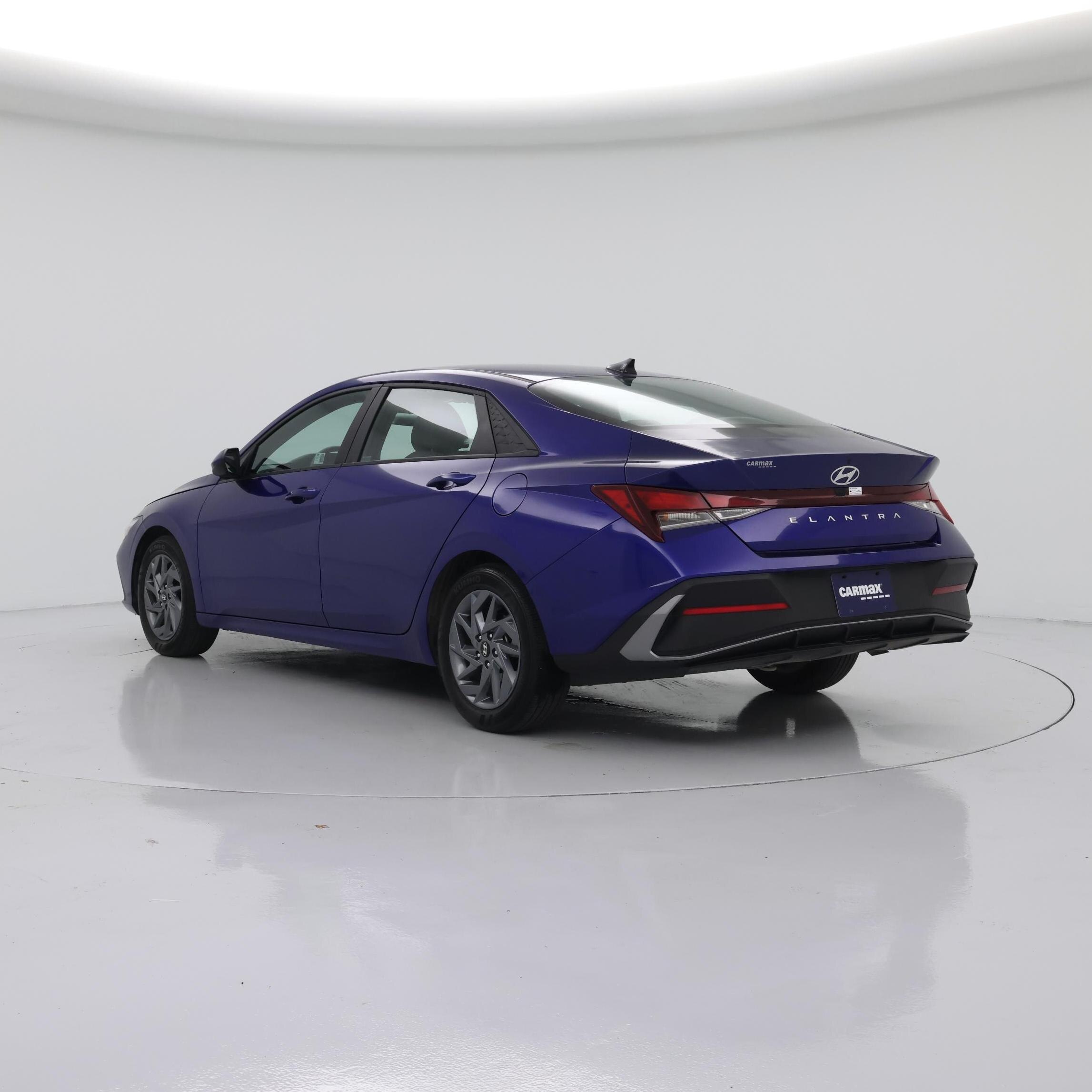 Thumbnail: 2024 Hyundai Elantra - 2