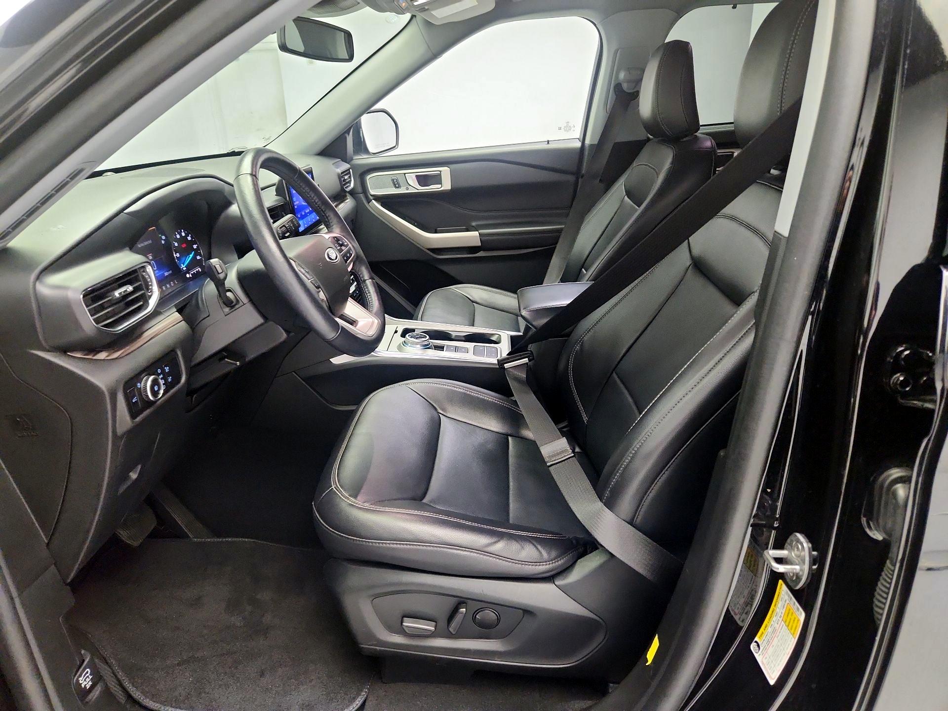 Thumbnail: 2023 Ford Explorer - 11