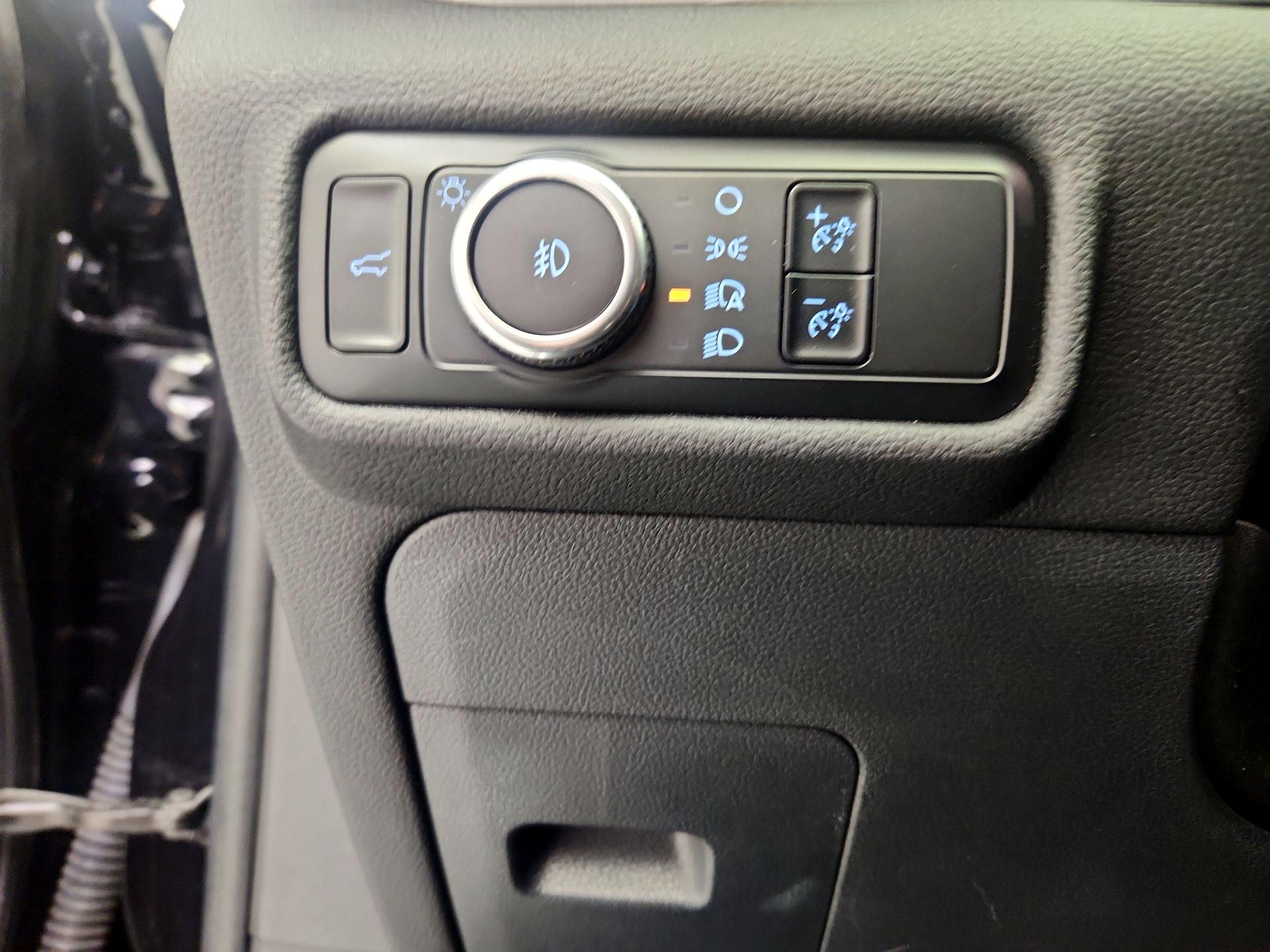 Thumbnail: 2023 Ford Explorer - 13