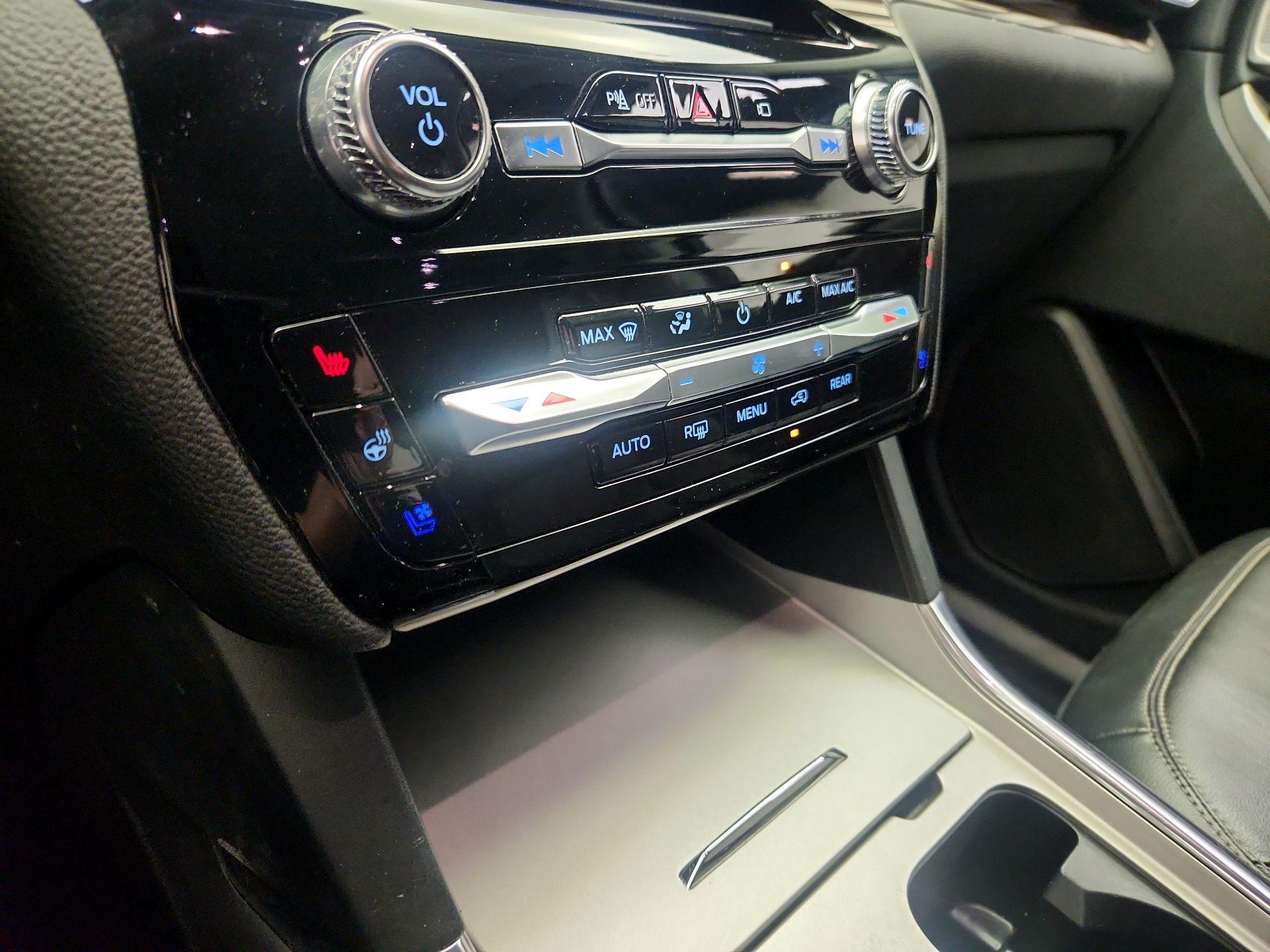 Thumbnail: 2023 Ford Explorer - 17