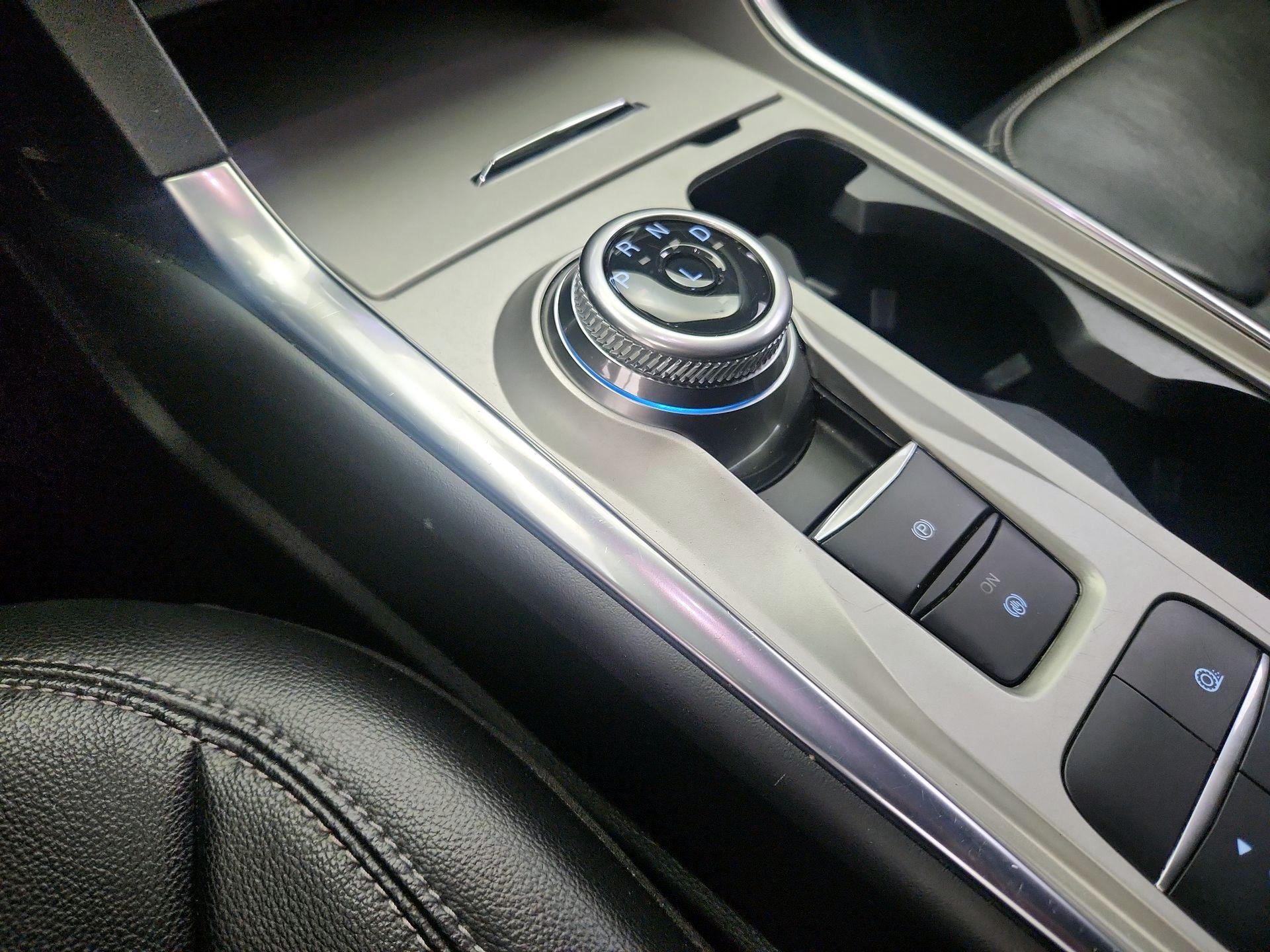 Thumbnail: 2023 Ford Explorer - 18