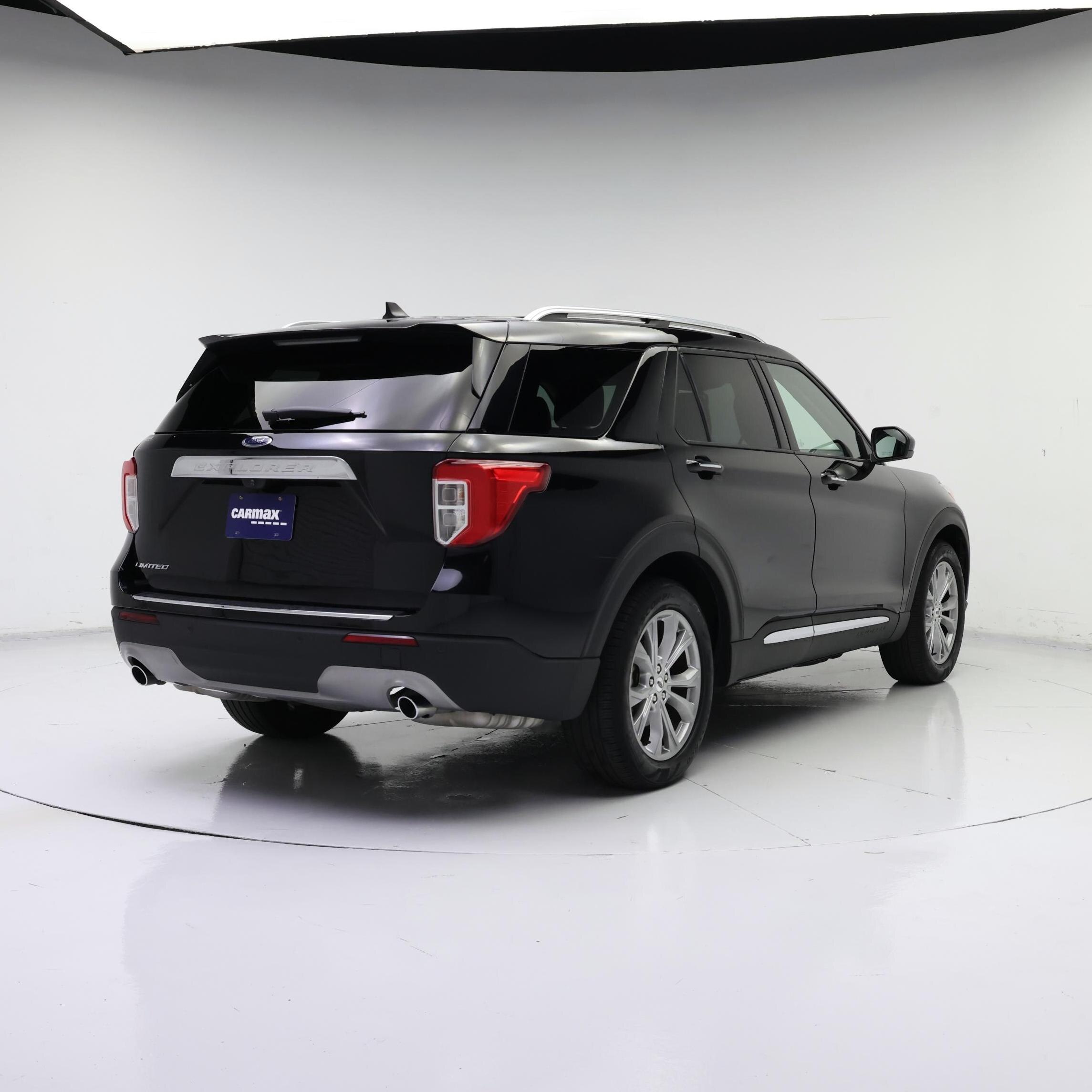 Thumbnail: 2023 Ford Explorer - 8