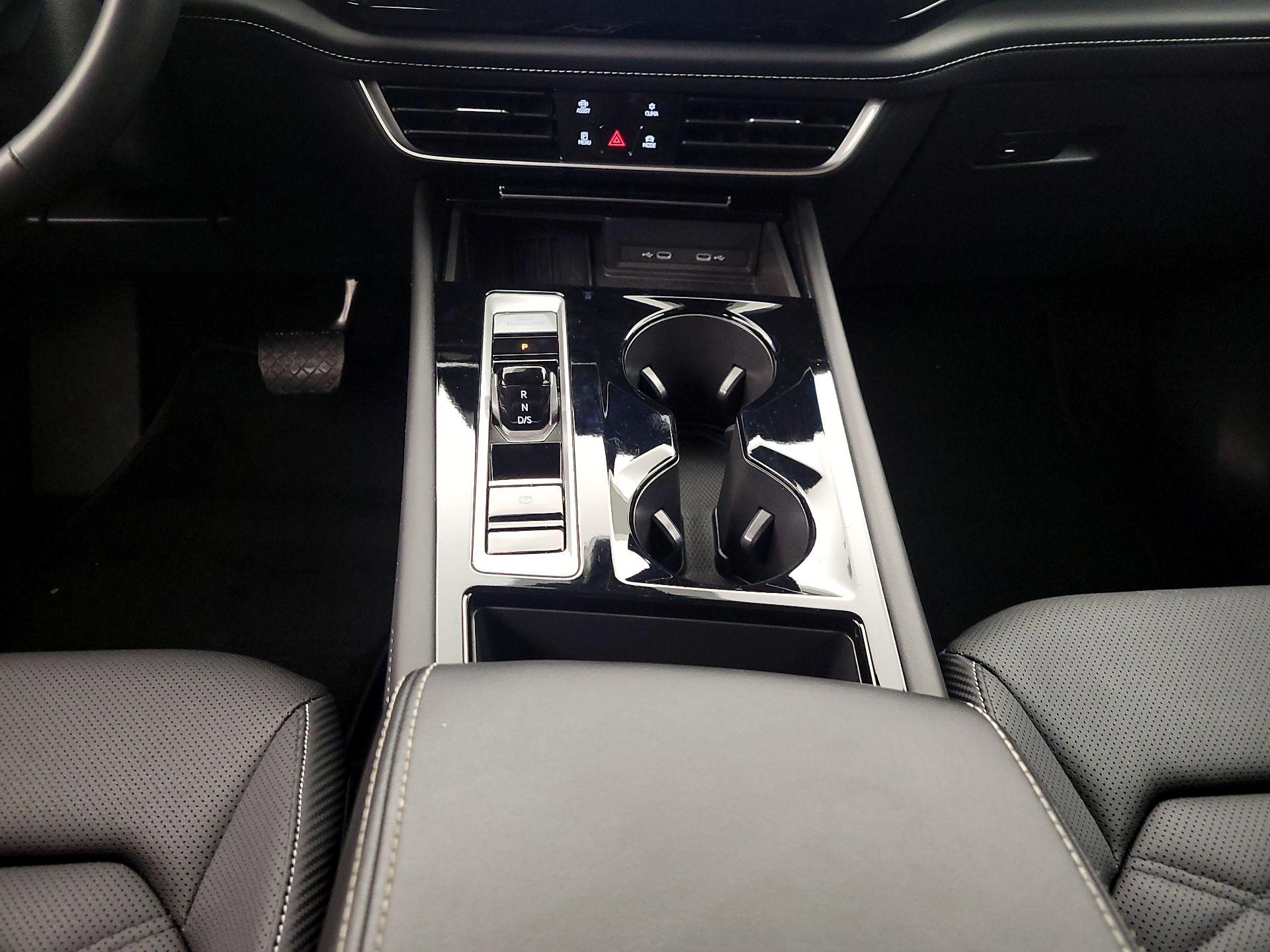 Thumbnail: 2025 Volkswagen Atlas - 17