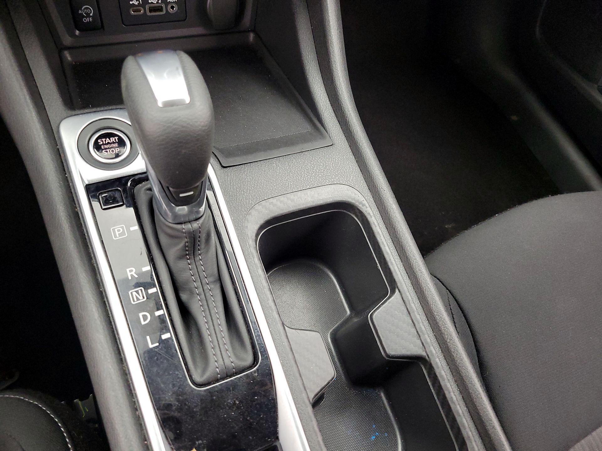 Thumbnail: 2024 Nissan Sentra - 17