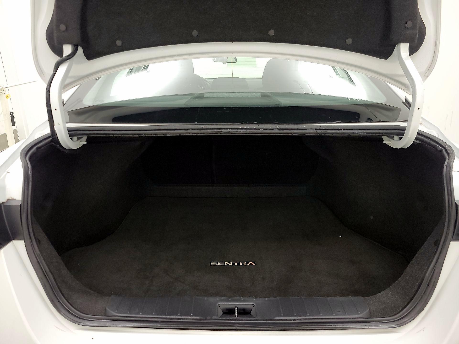 Thumbnail: 2024 Nissan Sentra - 20