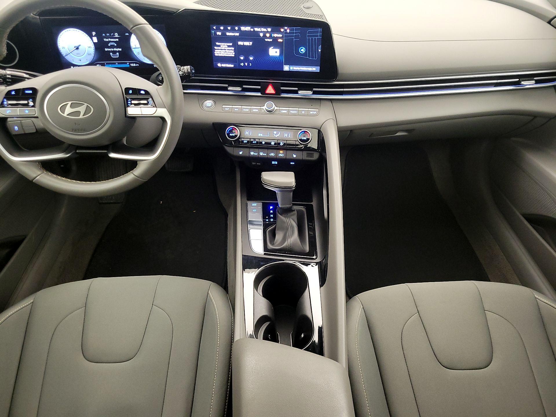 Thumbnail: 2025 Hyundai Elantra - 9