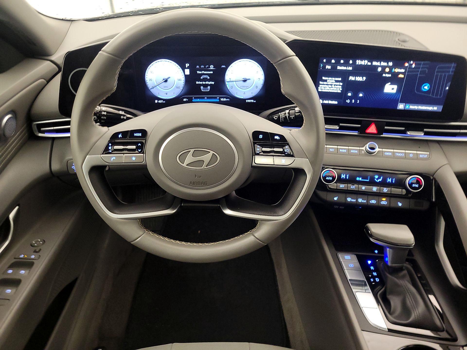 Thumbnail: 2025 Hyundai Elantra - 10