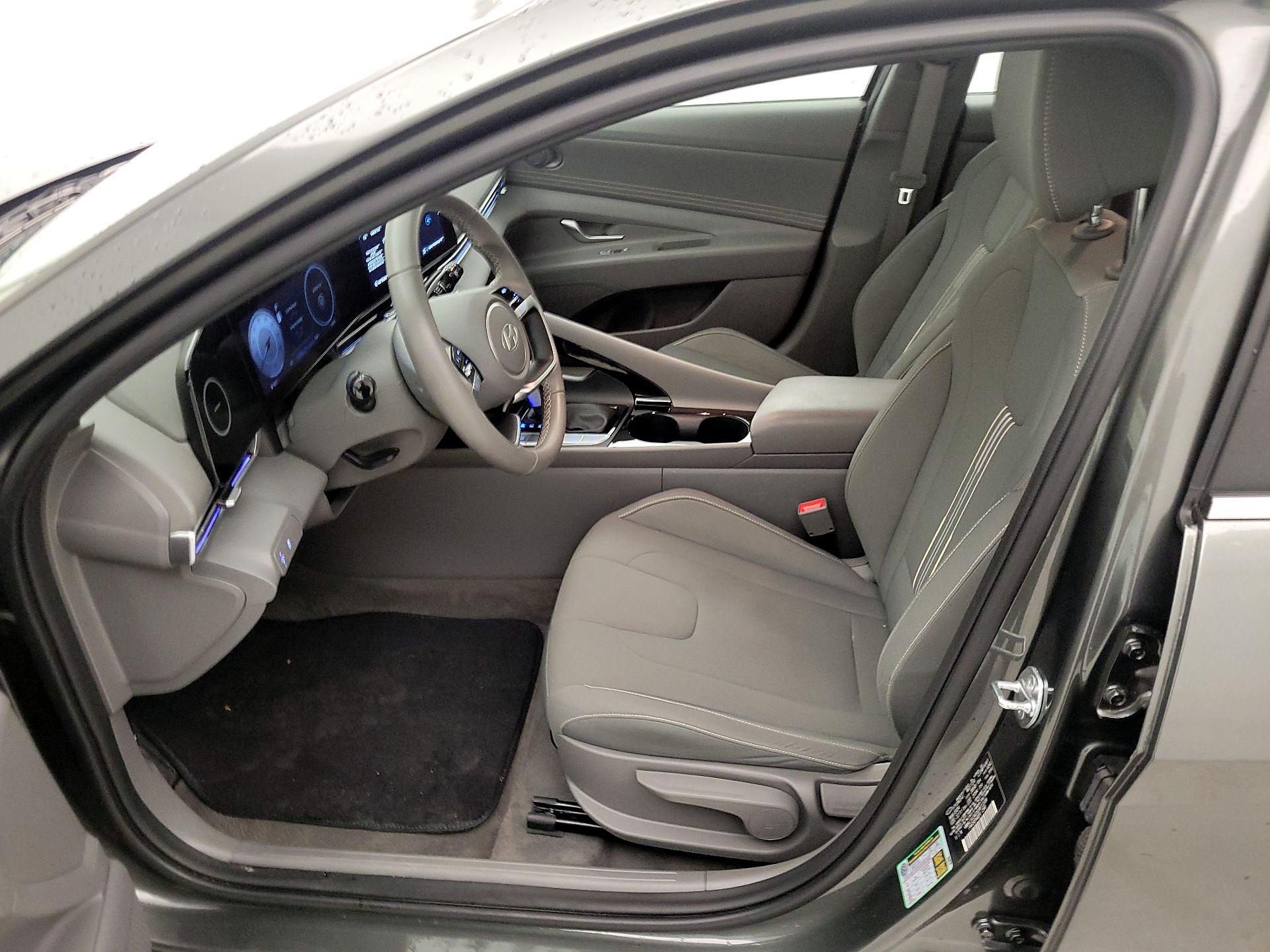 Thumbnail: 2025 Hyundai Elantra - 11