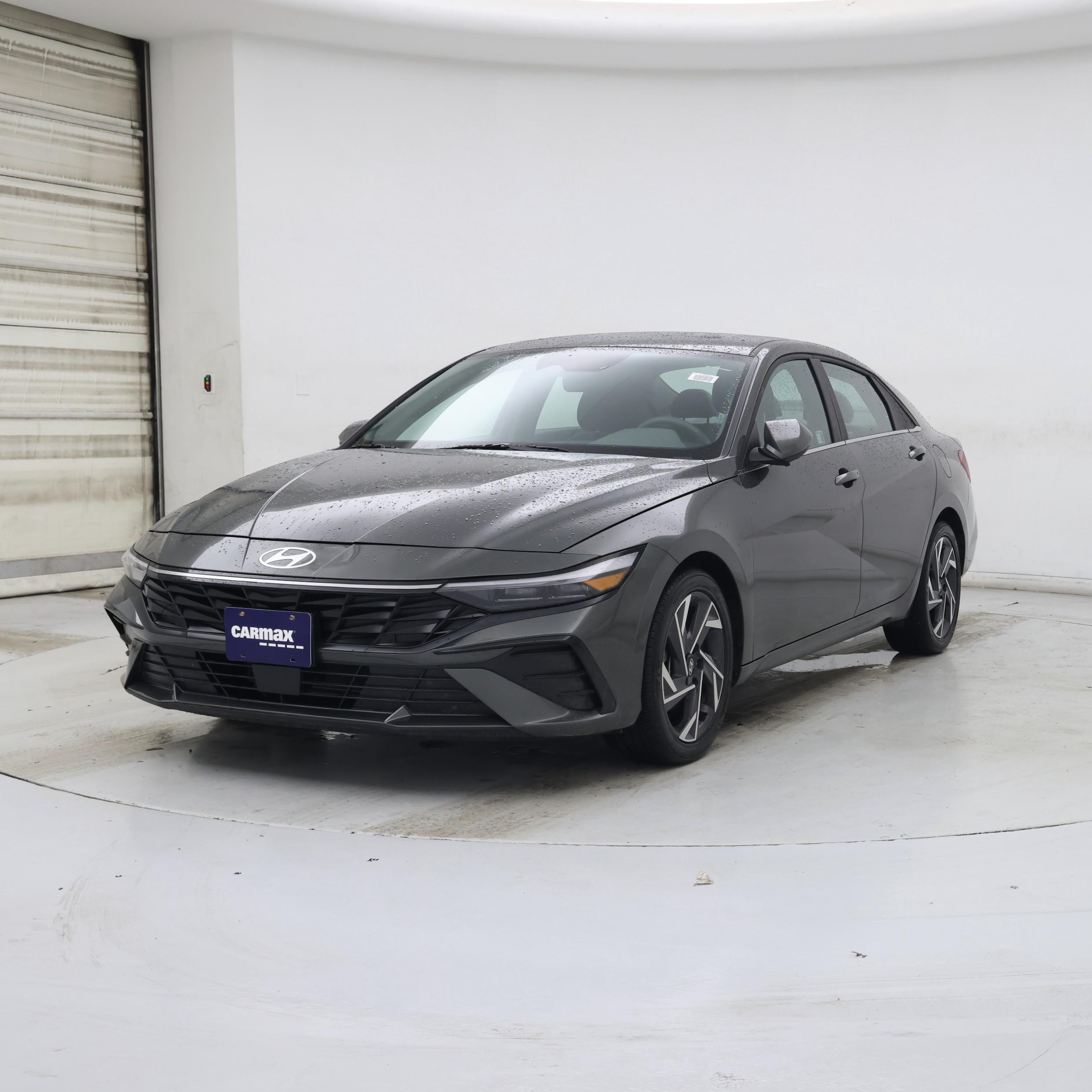 Thumbnail: 2025 Hyundai Elantra - 4