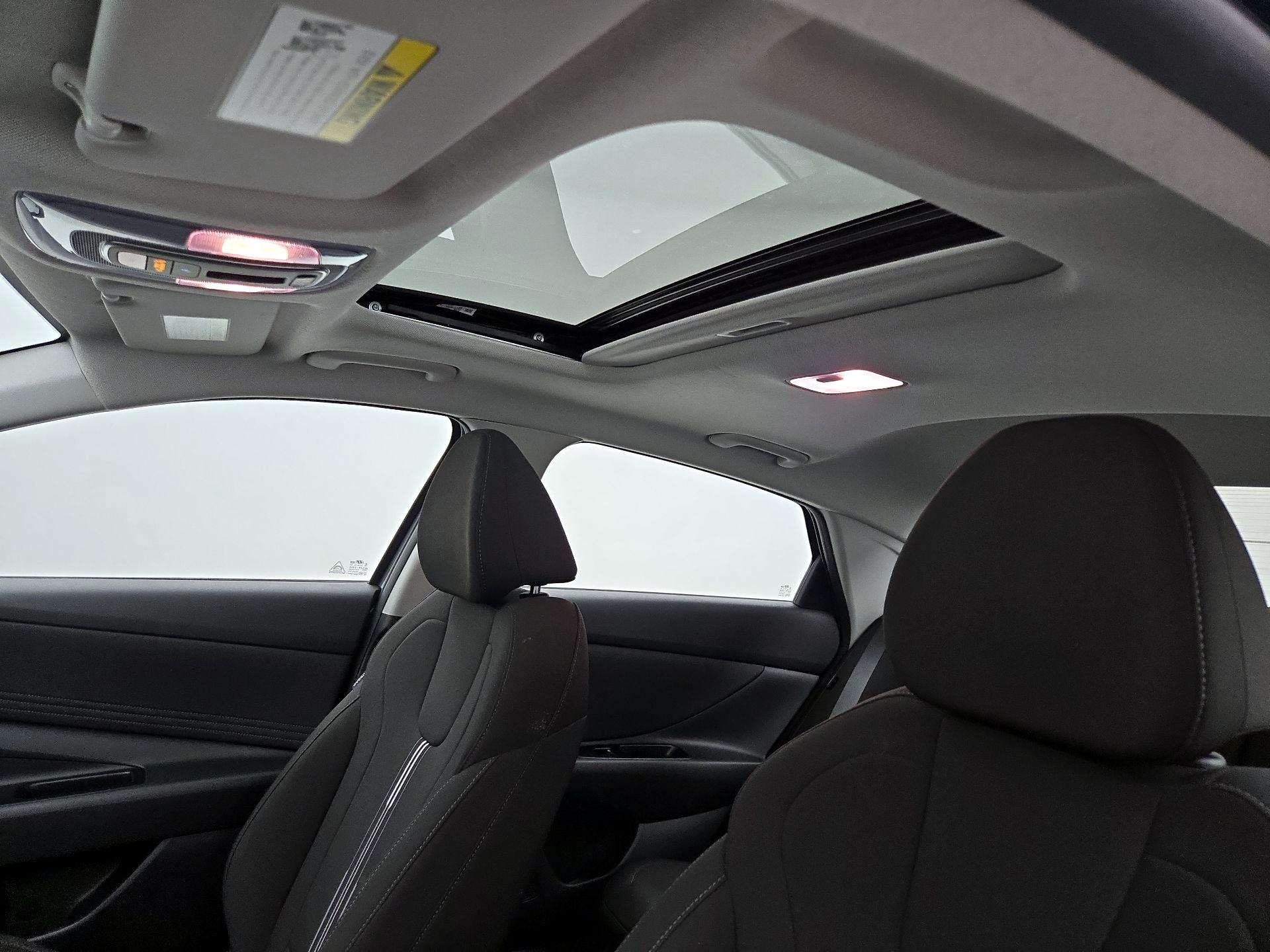 Thumbnail: 2025 Hyundai Elantra - 20