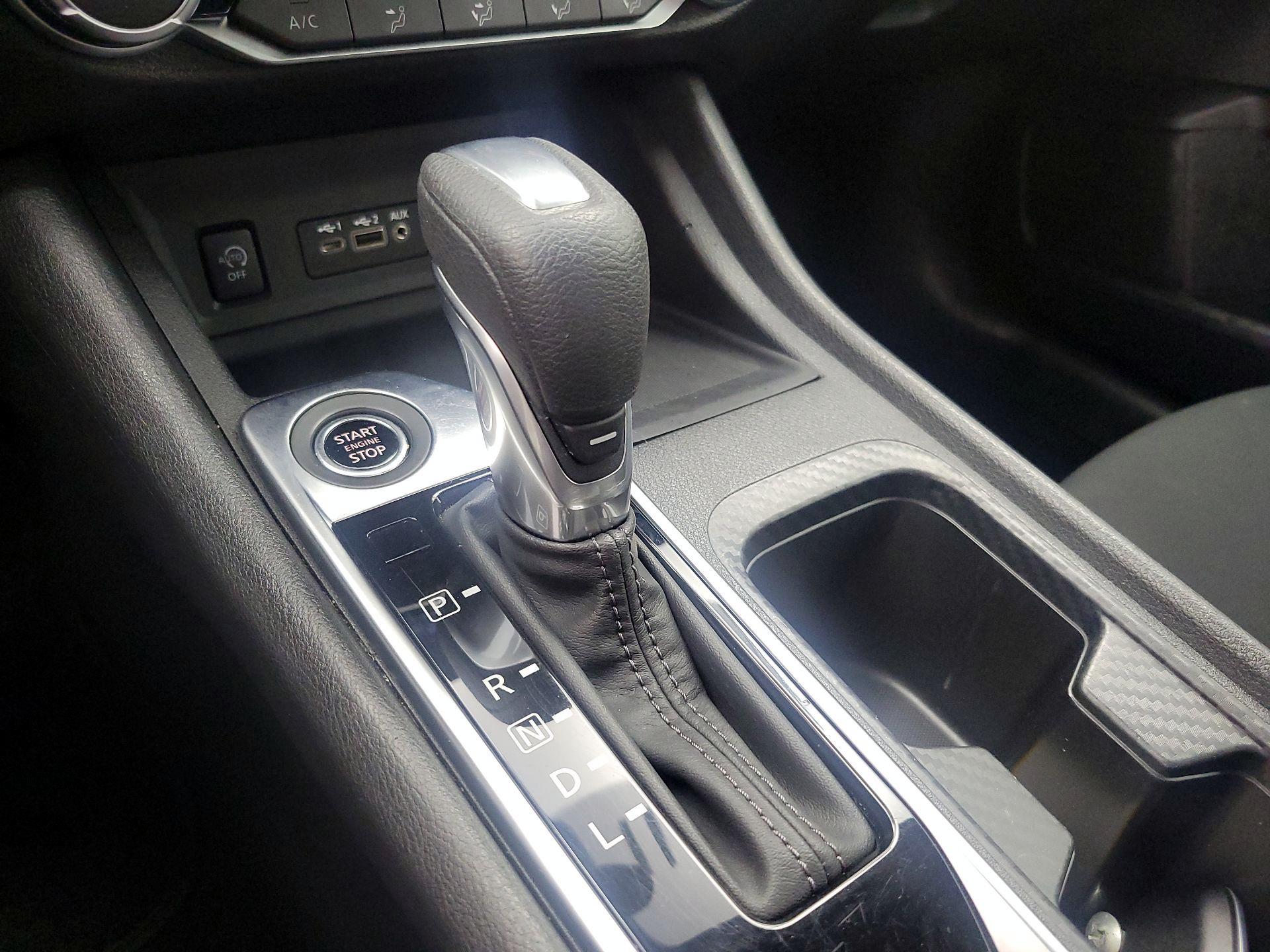 Thumbnail: 2024 Nissan Sentra - 17