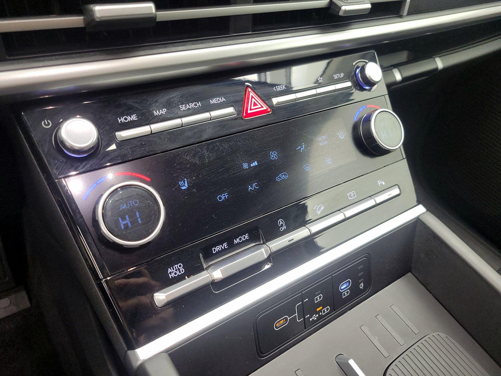 Thumbnail: 2025 Hyundai Santa Fe - 16