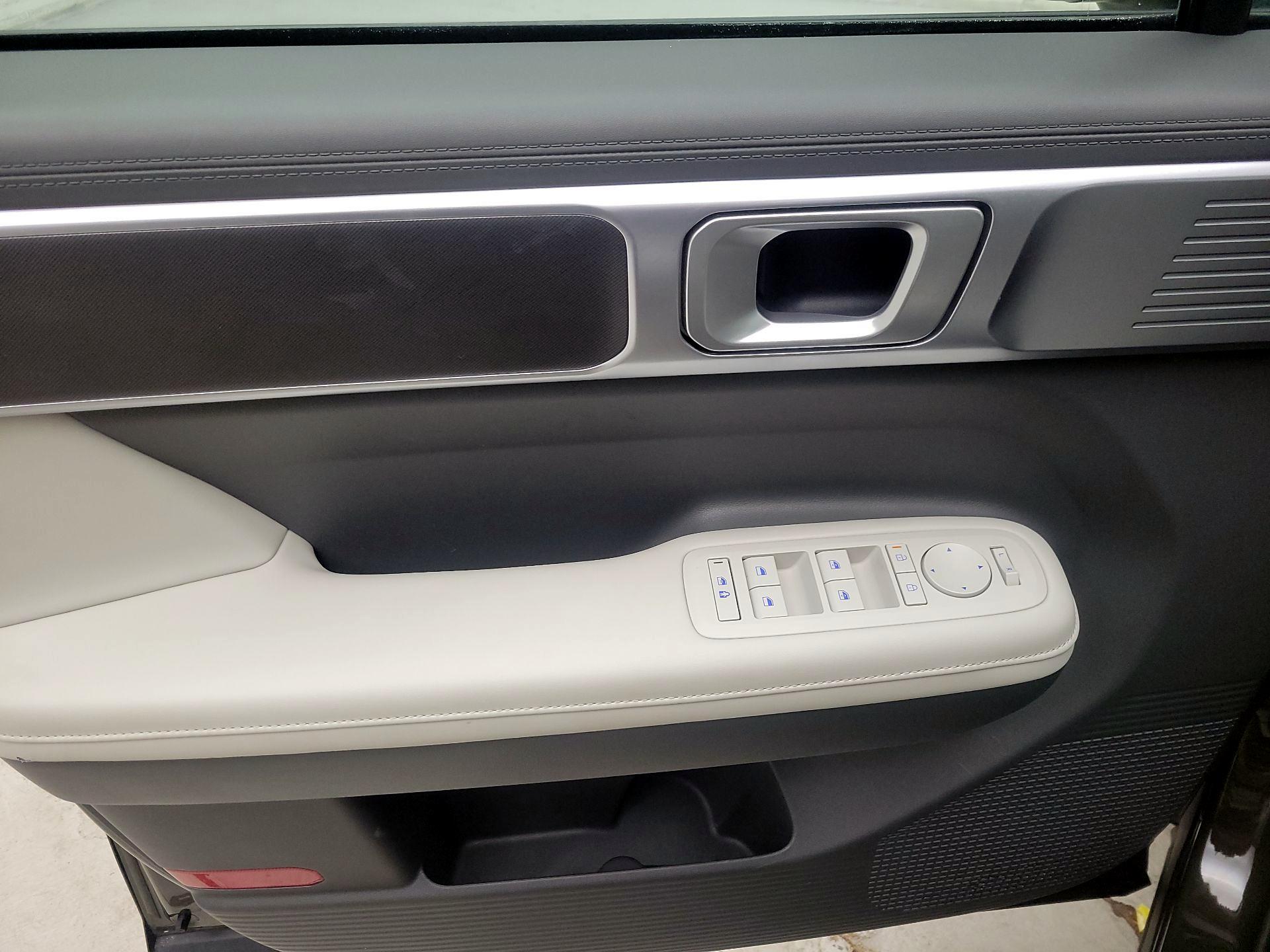 Thumbnail: 2025 Hyundai Santa Fe - 12