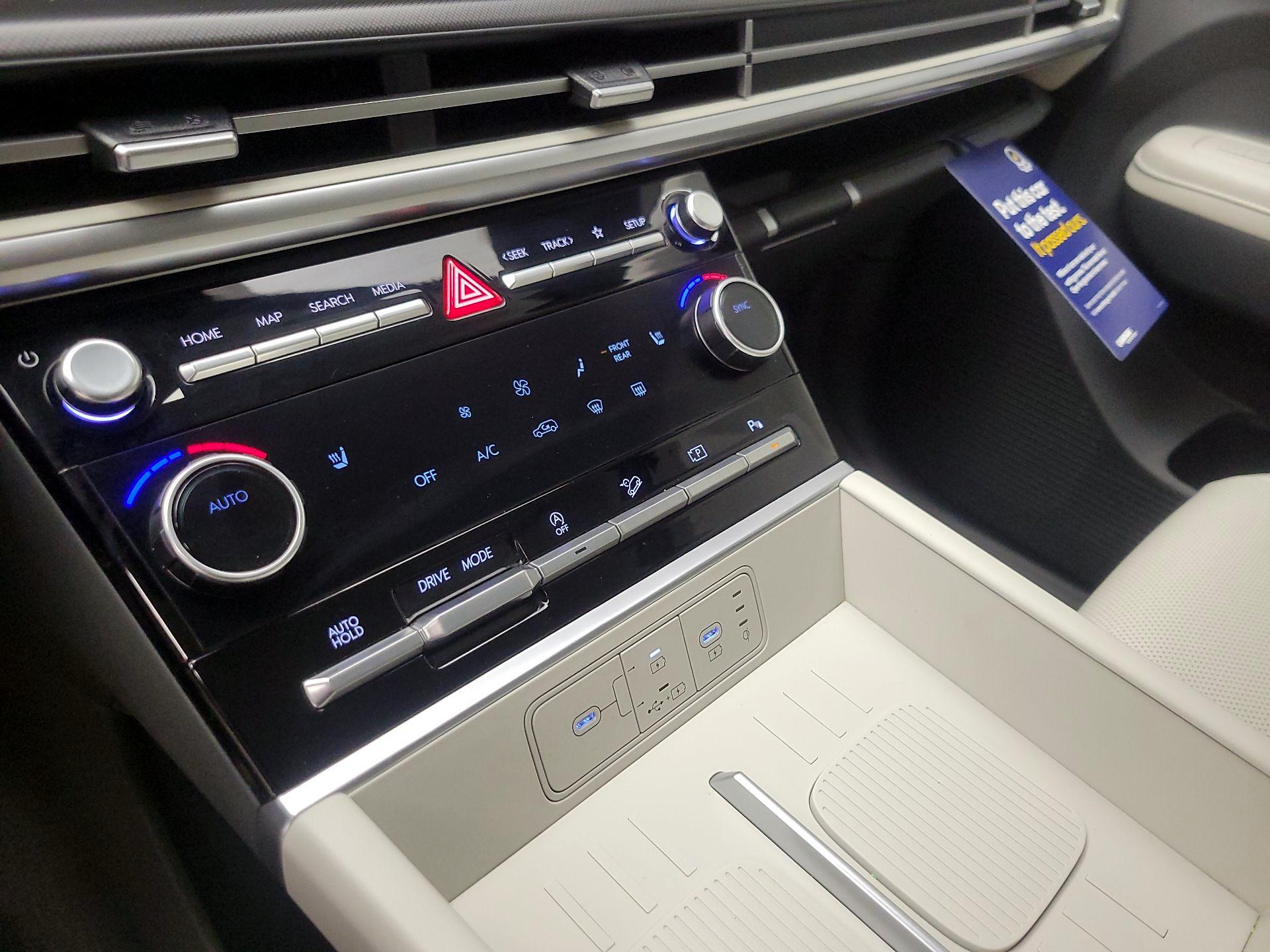 Thumbnail: 2025 Hyundai Santa Fe - 16