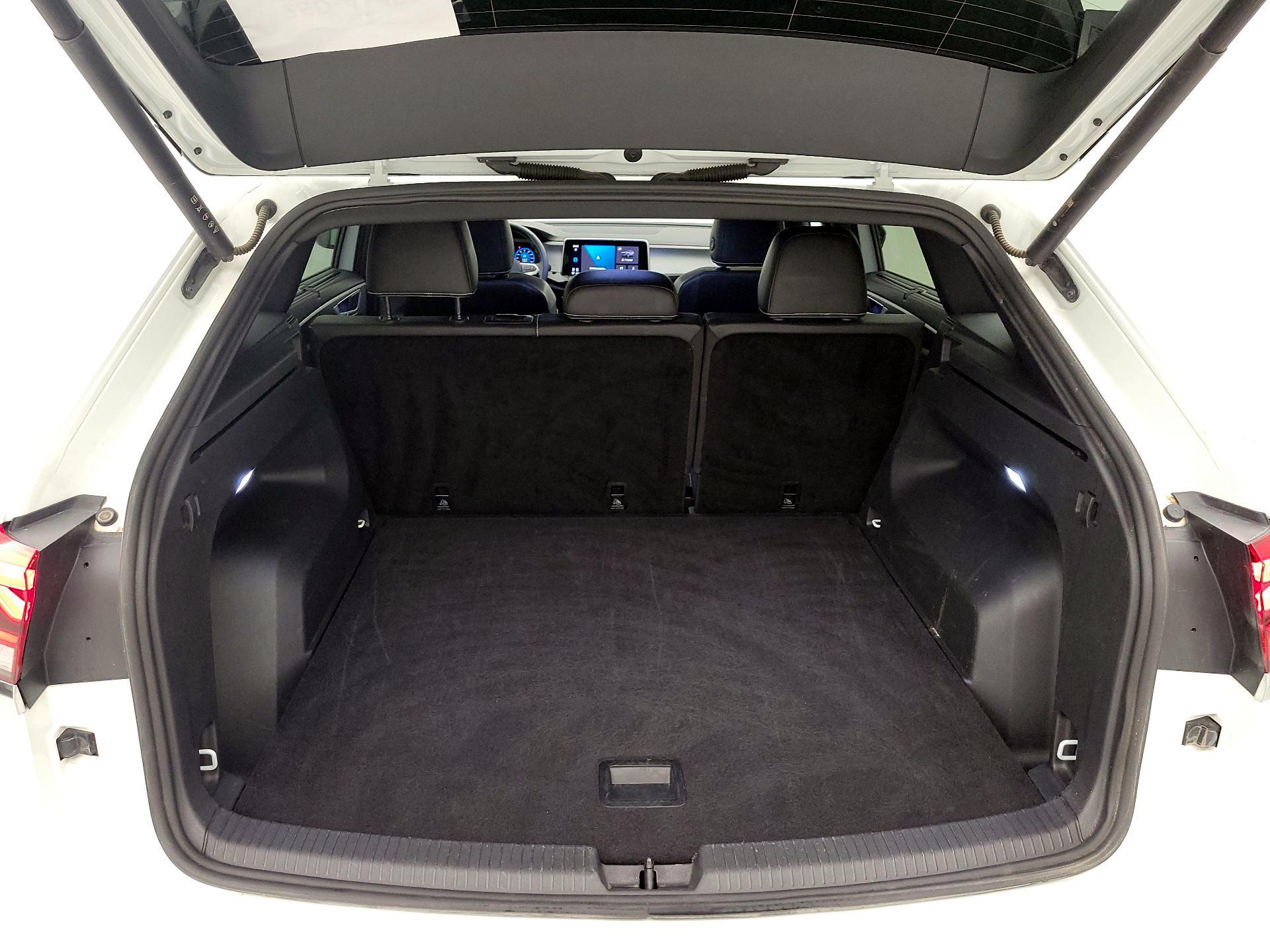 Thumbnail: 2025 Volkswagen Atlas - 16