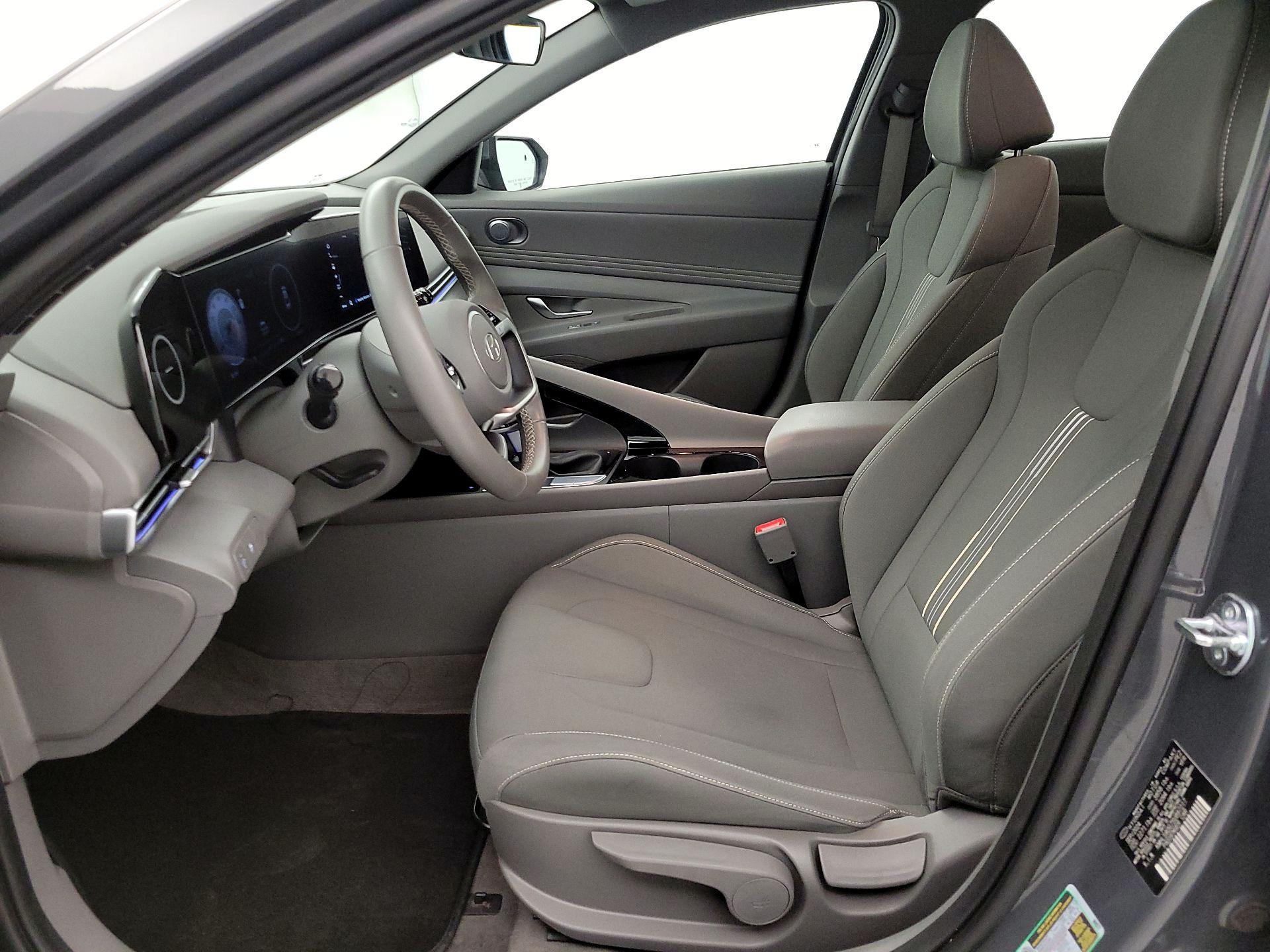 Thumbnail: 2025 Hyundai Elantra - 11