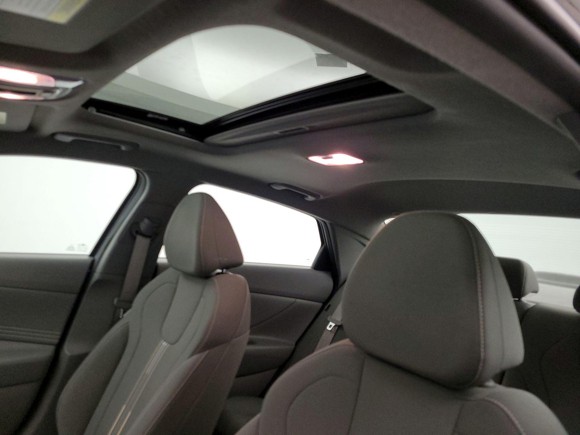 Thumbnail: 2025 Hyundai Elantra - 20