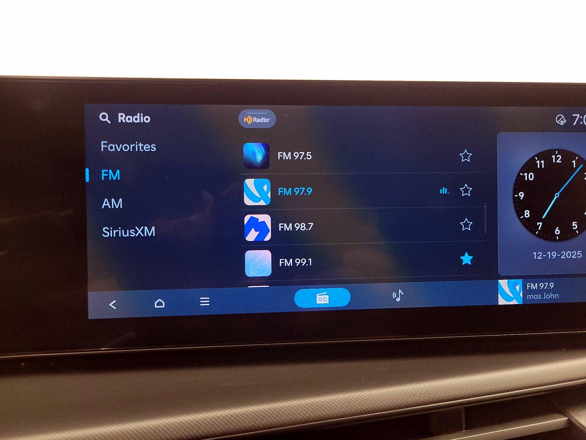 Thumbnail: 2025 Hyundai Santa Fe - 15