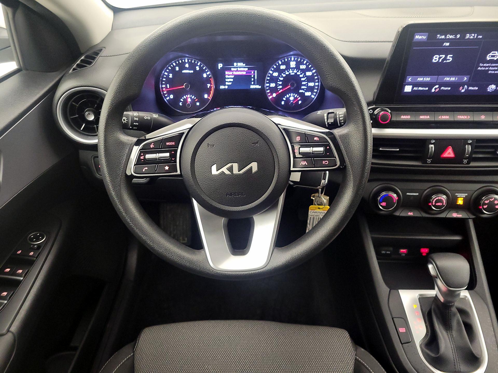 Thumbnail: 2024 Kia Forte - 10