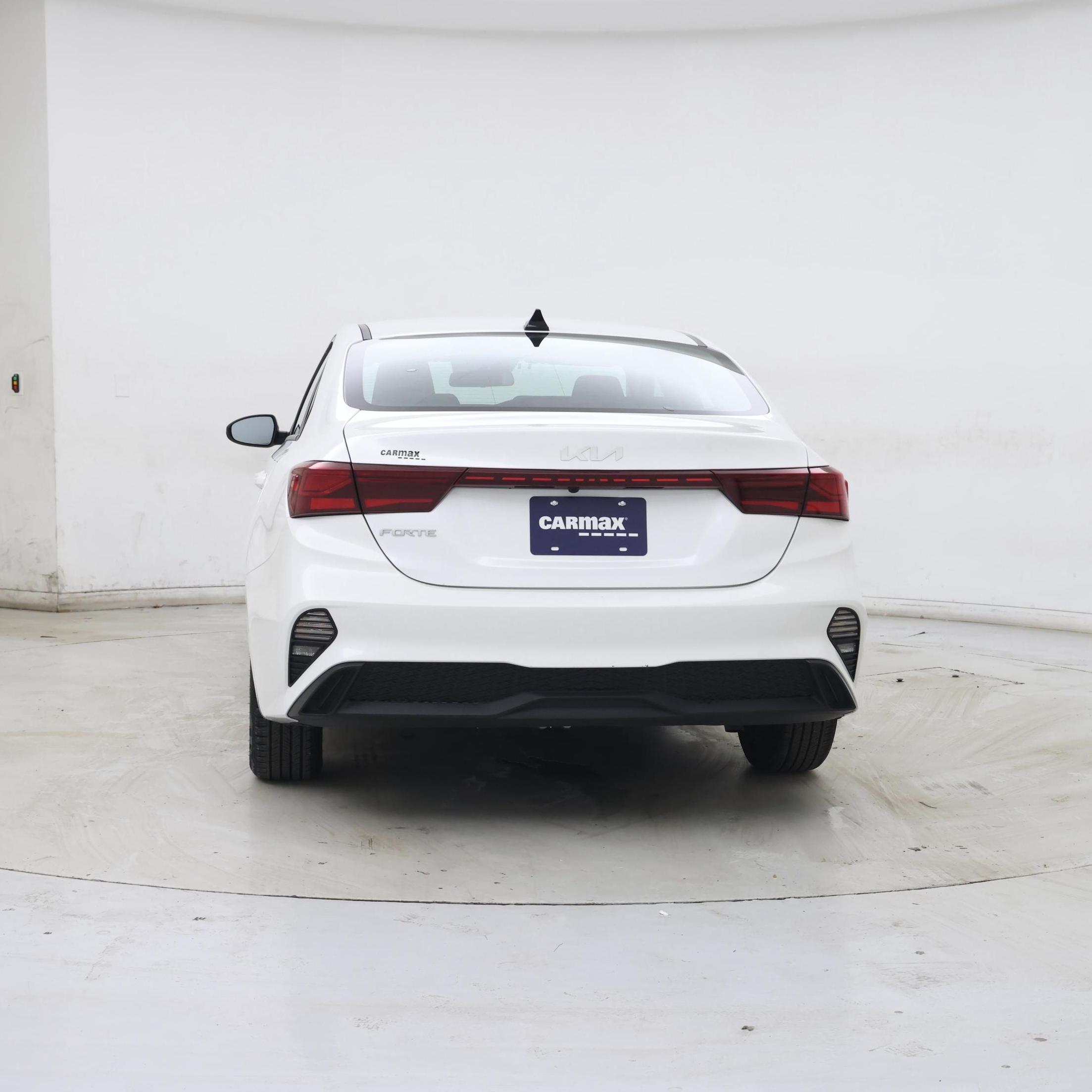 Thumbnail: 2024 Kia Forte - 6