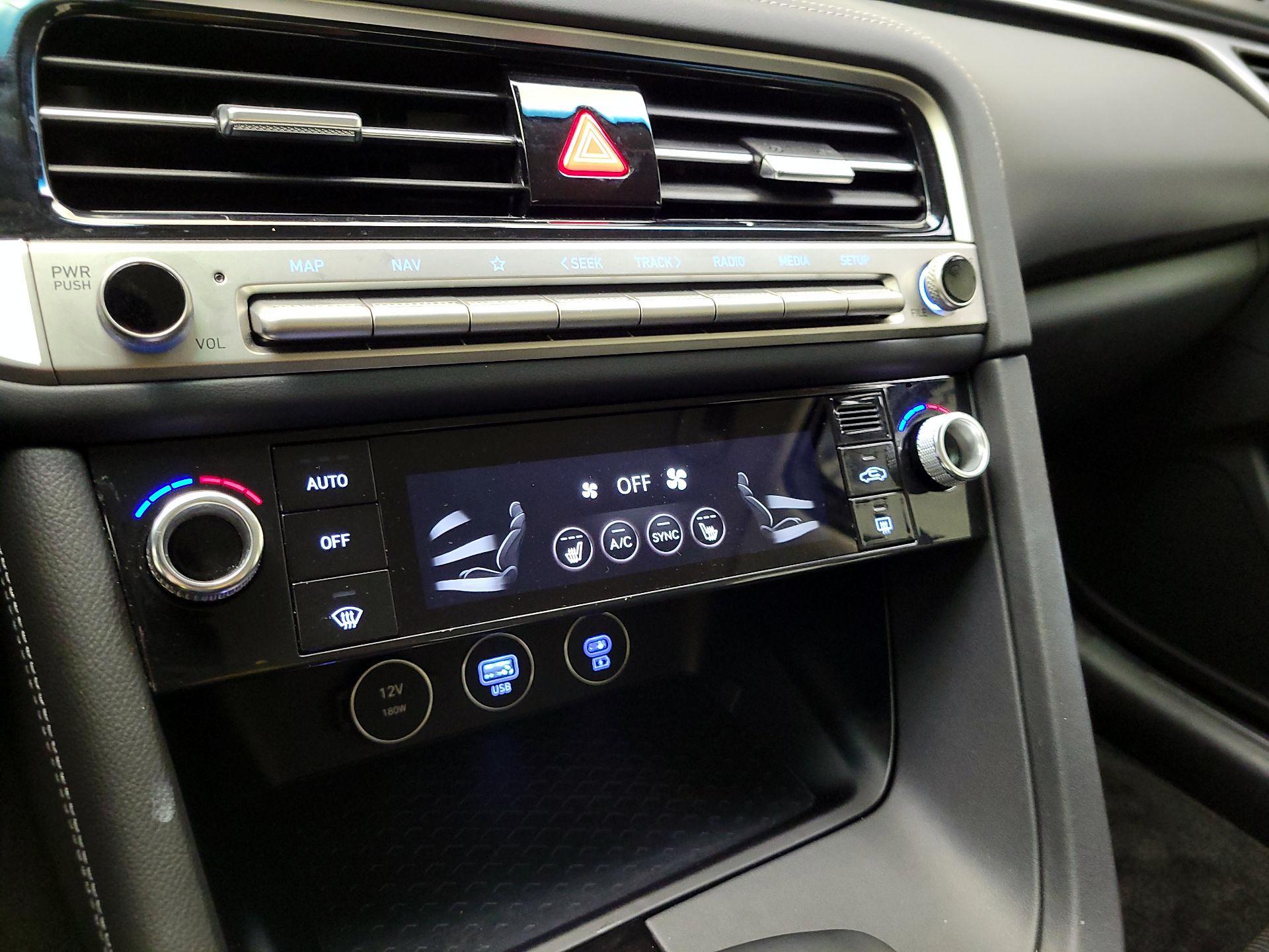 Thumbnail: 2025 Genesis G70 - 17